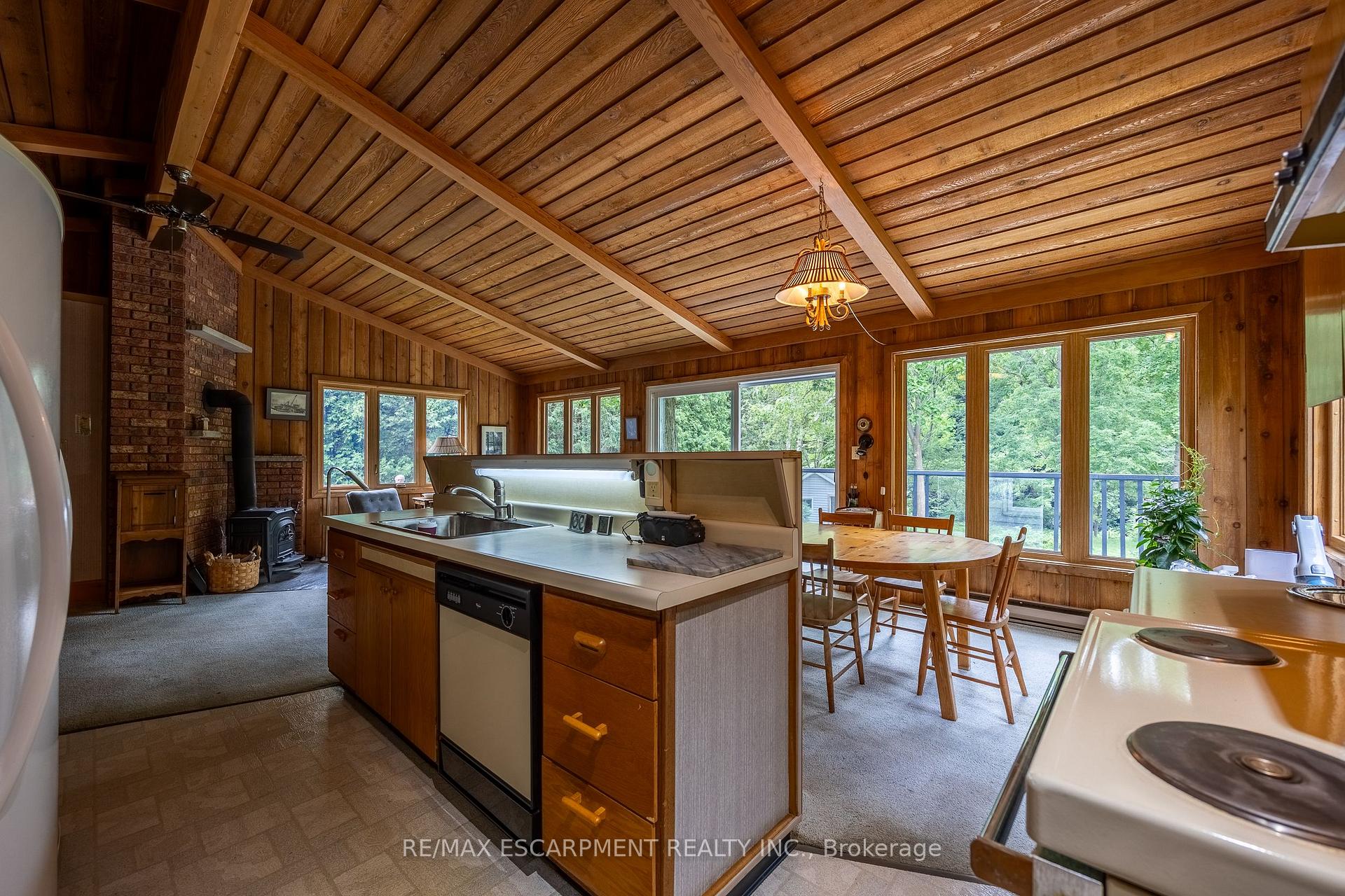 Photo 13 of 2312 Front Road, Norfolk, Normandale — HOMEH