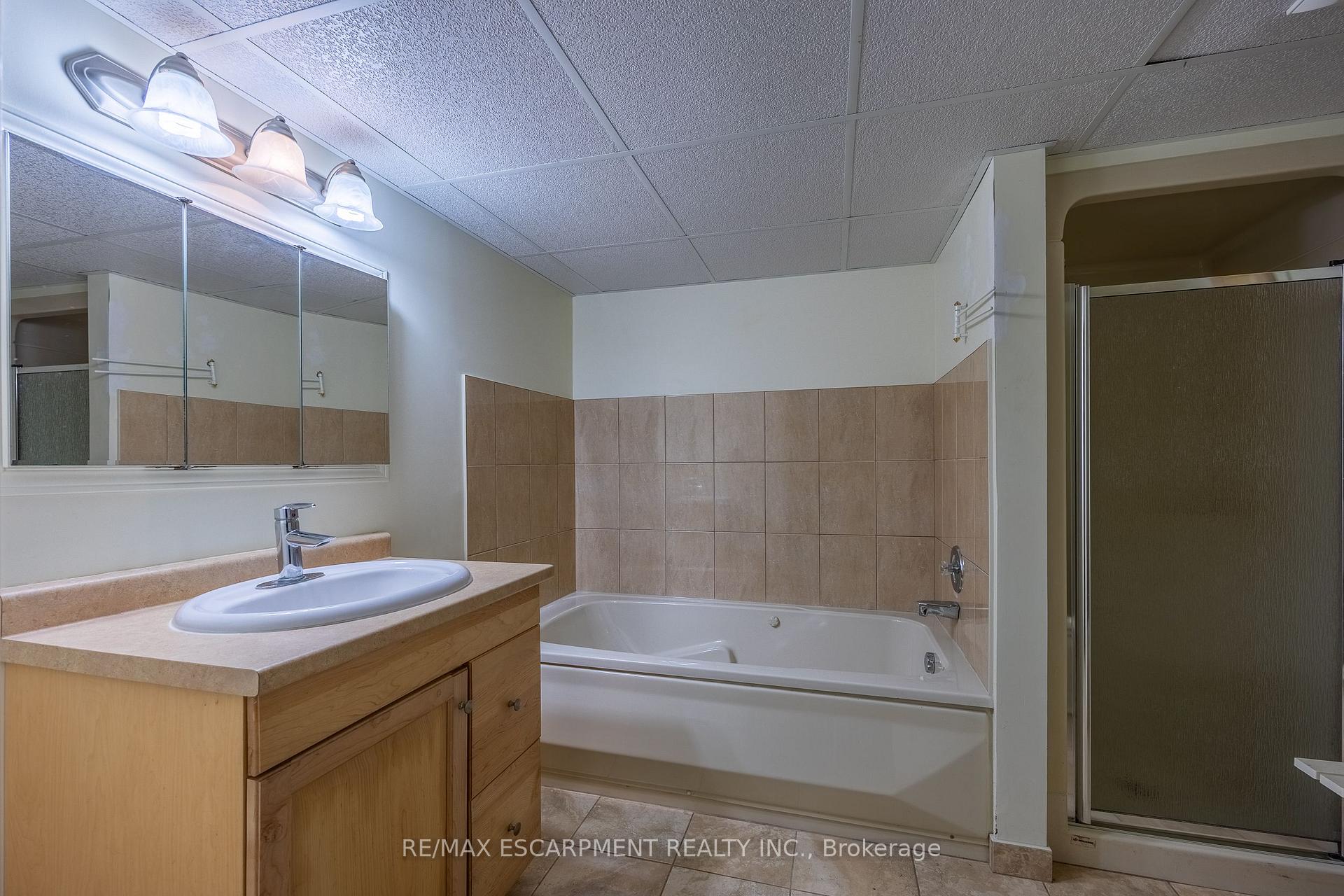 Photo 33 of 2312 Front Road, Norfolk, Normandale — HOMEH