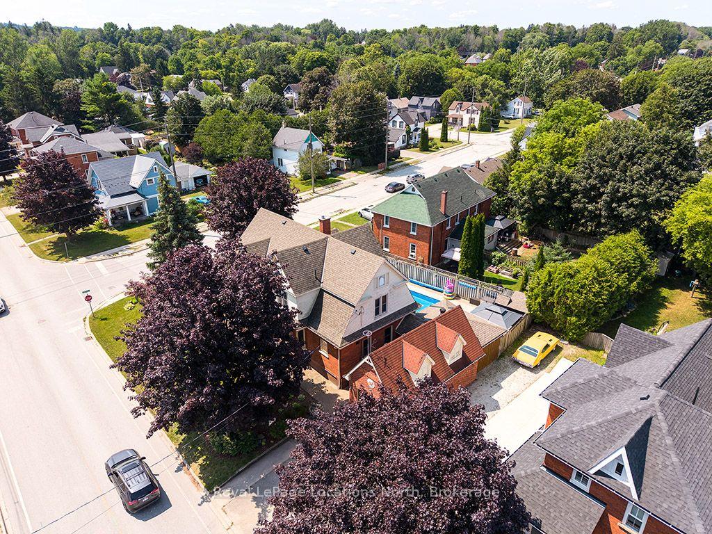 Photo 4 of 120 Marshall Street E, Meaford — HOMEH