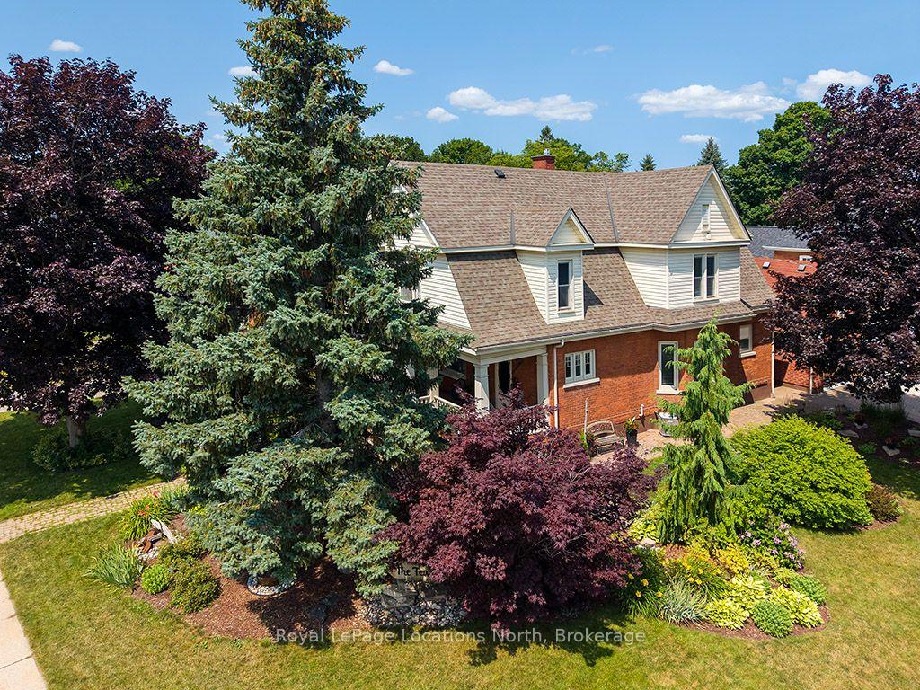 Photo of 120 Marshall Street E