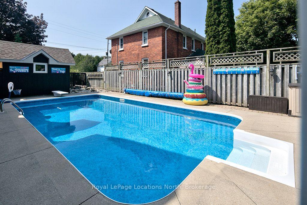 Photo 40 of 120 Marshall Street E, Meaford — HOMEH