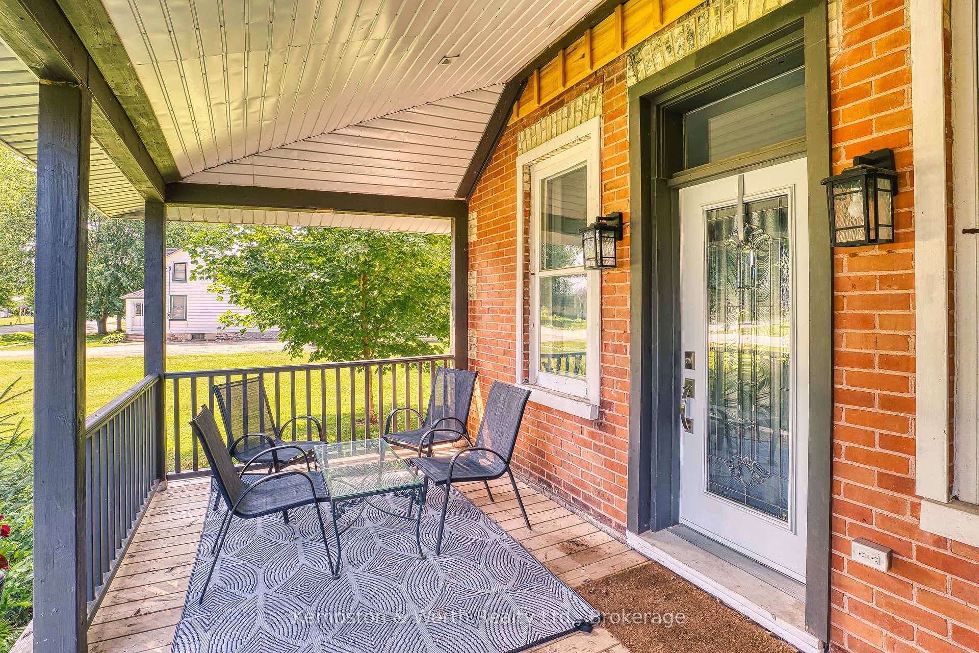 Photo 9 of 3030 Patrick Street, Howick — HOMEH