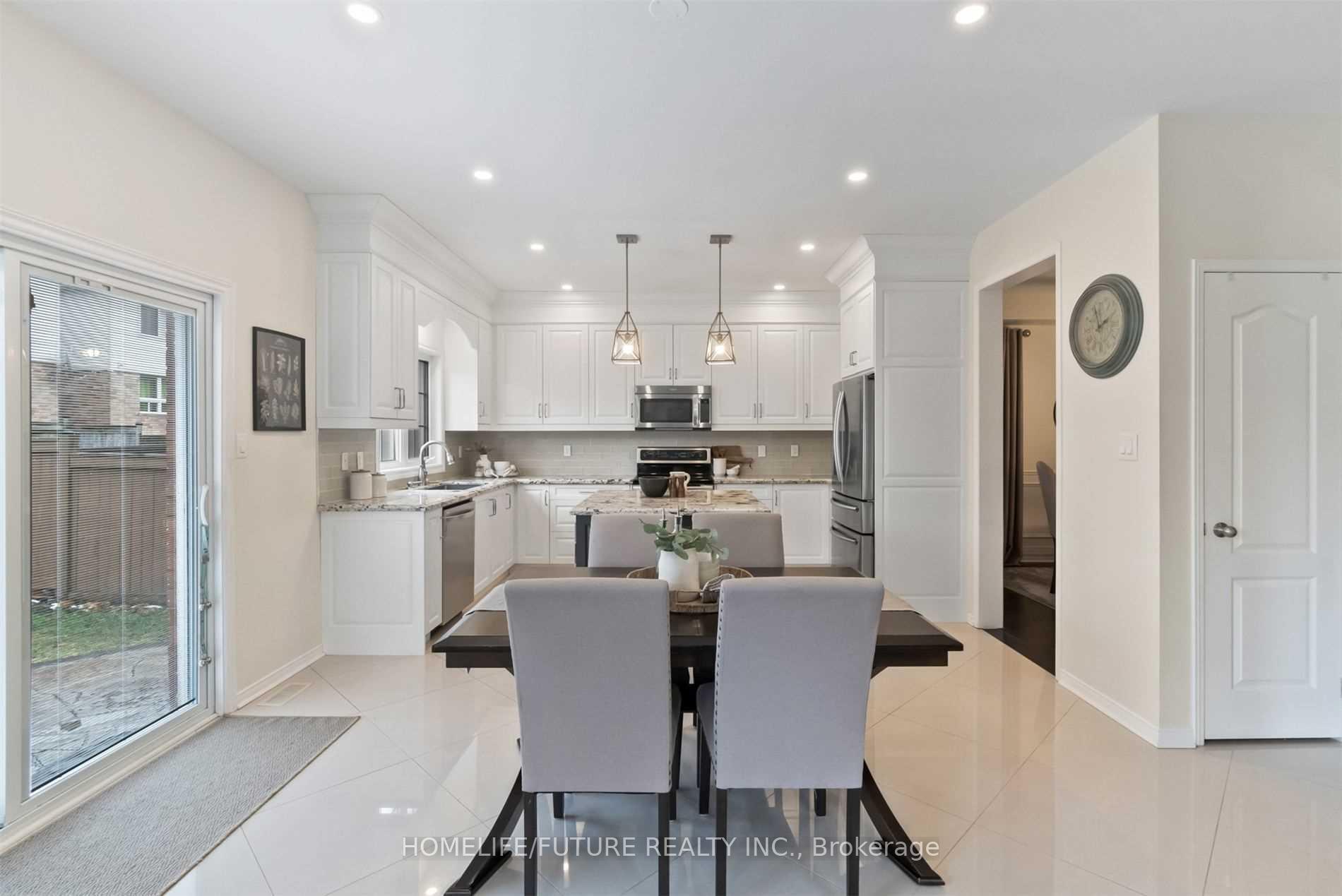 Photo 9 of 1381 Clearbrook Drive, Oshawa, Taunton — HOMEH