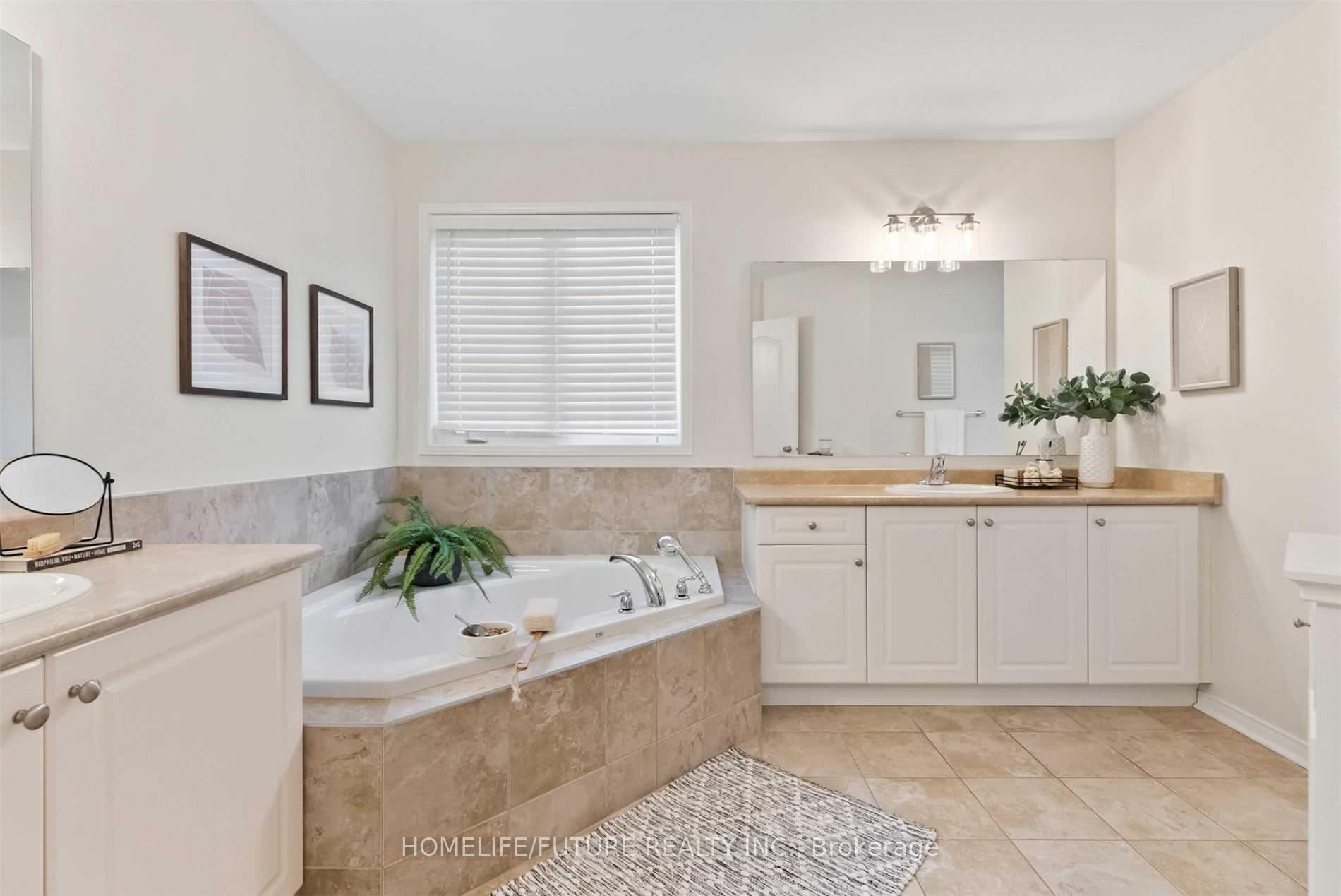 Photo 23 of 1381 Clearbrook Drive, Oshawa, Taunton — HOMEH