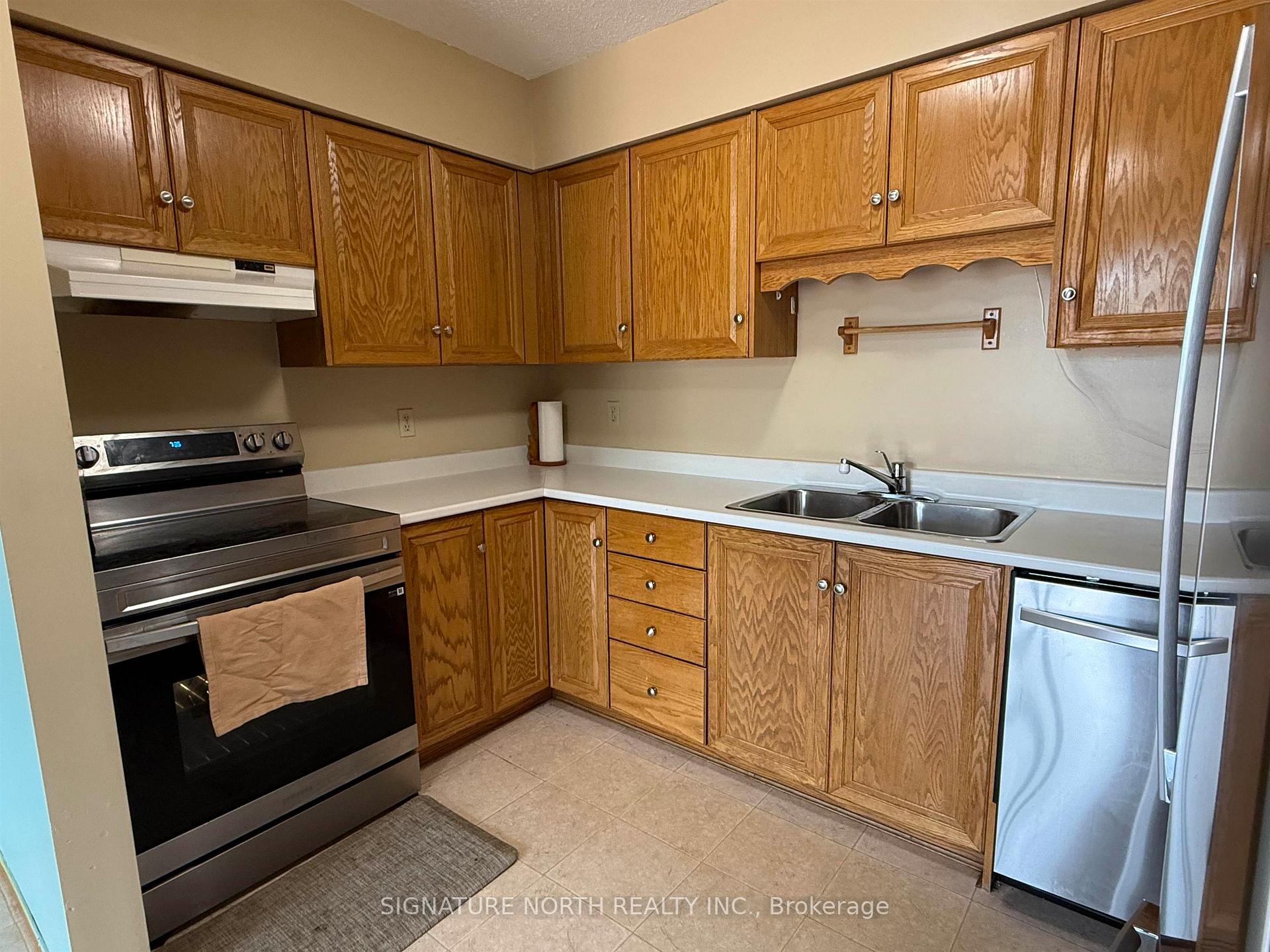 Photo 6 of Unit 303, 235 Leland Ave S, Thunder Bay, Edgewater Park — HOMEH
