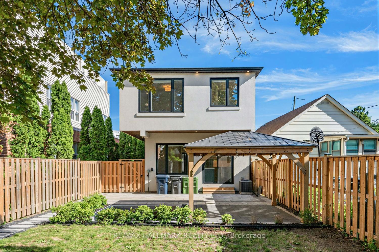 Photo 26 of 92 Craiglee Drive, Scarborough, Birchcliffe-Cliffside — HOMEH