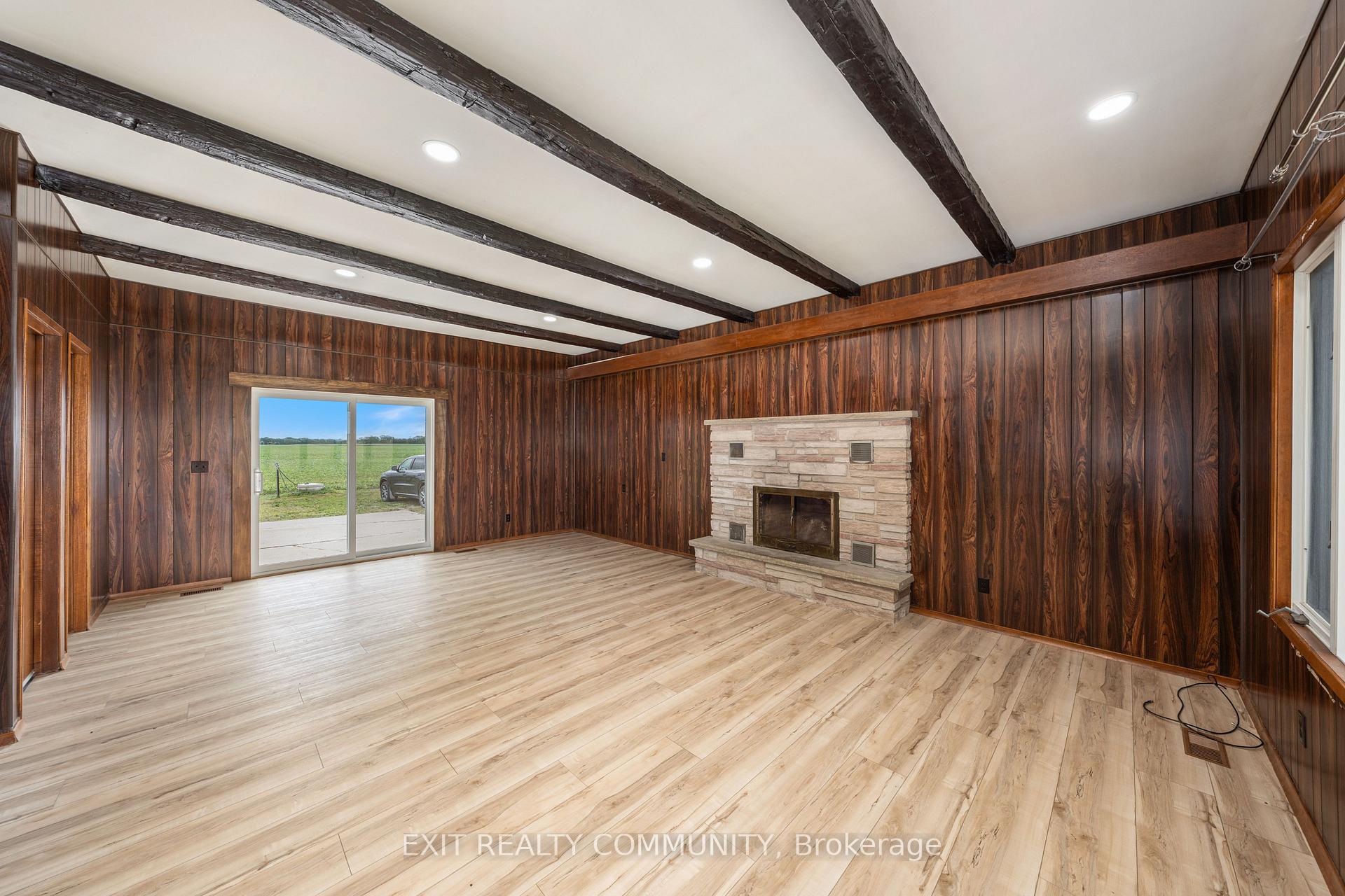 Photo 10 of 30035 Hale School Road, Chatham-Kent, Croton — HOMEH