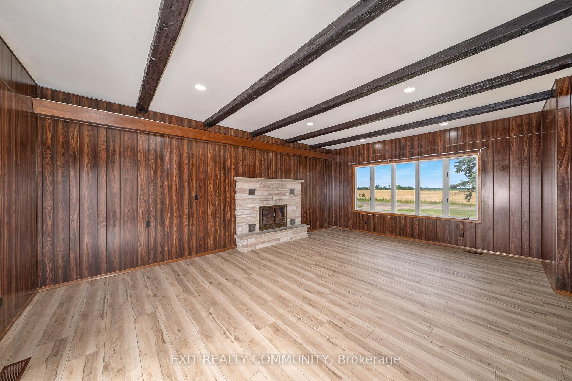 Photo 11 of 30035 Hale School Road, Chatham-Kent, Croton — HOMEH