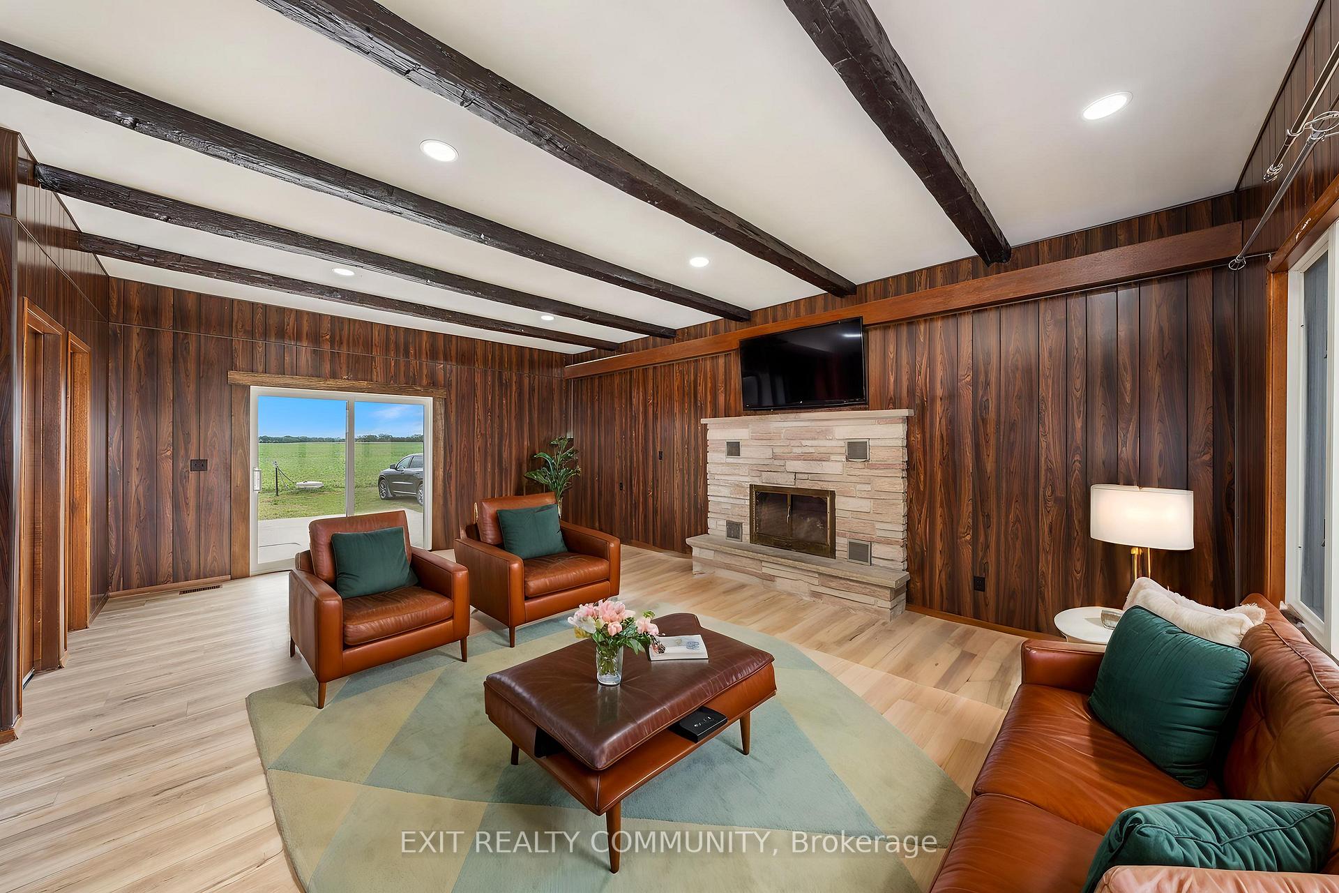 Photo 13 of 30035 Hale School Road, Chatham-Kent, Croton — HOMEH