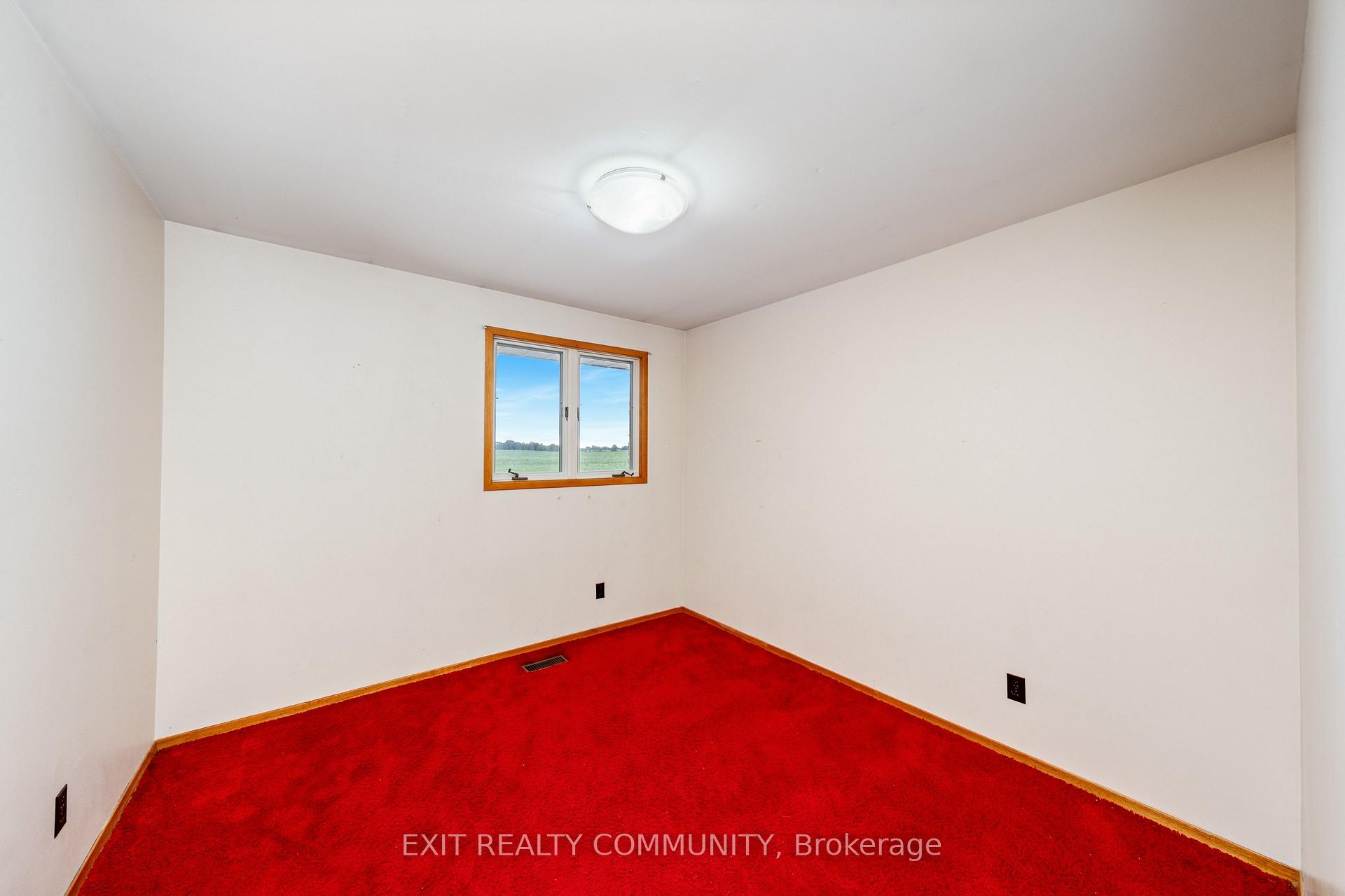 Photo 26 of 30035 Hale School Road, Chatham-Kent, Croton — HOMEH