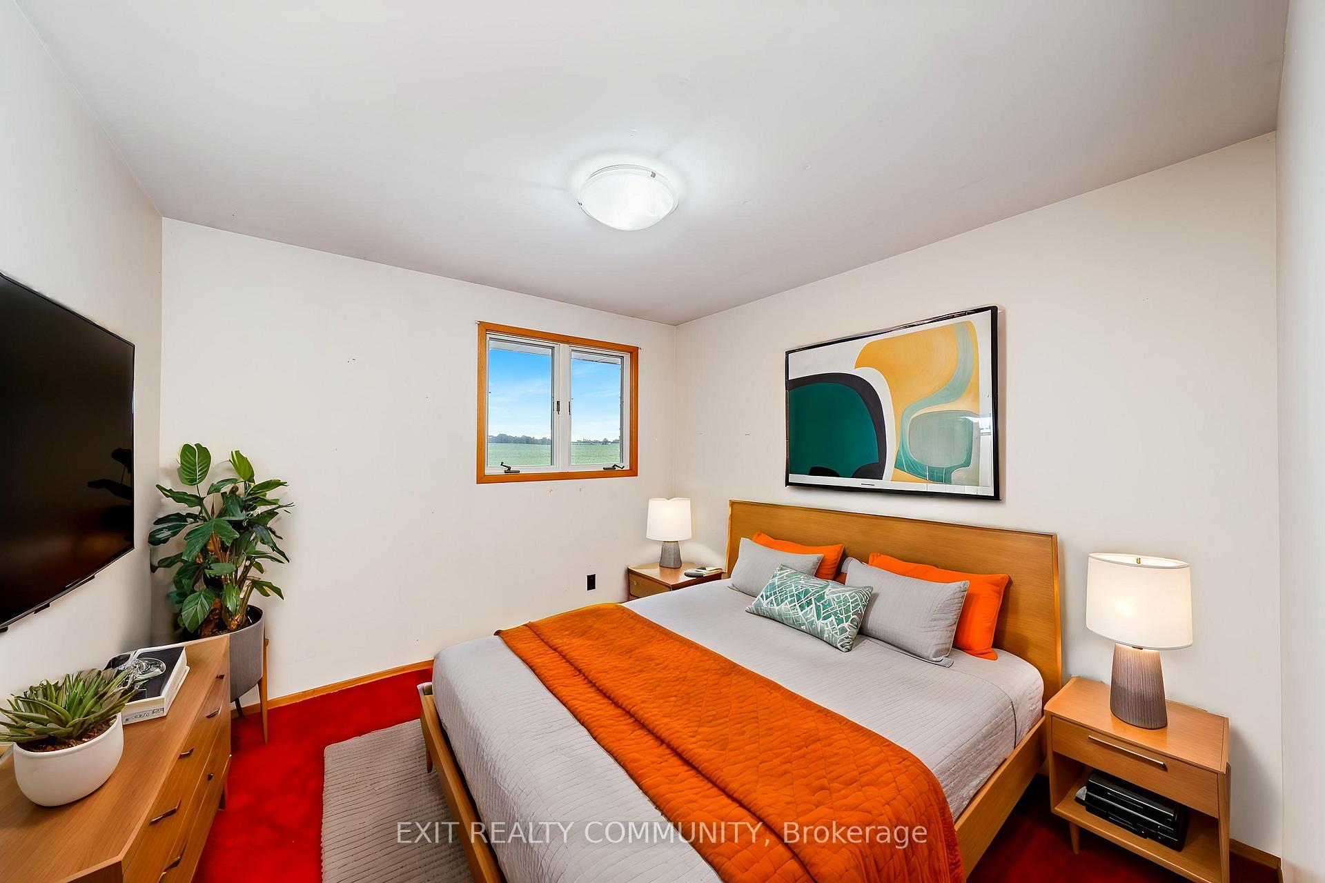 Photo 28 of 30035 Hale School Road, Chatham-Kent, Croton — HOMEH