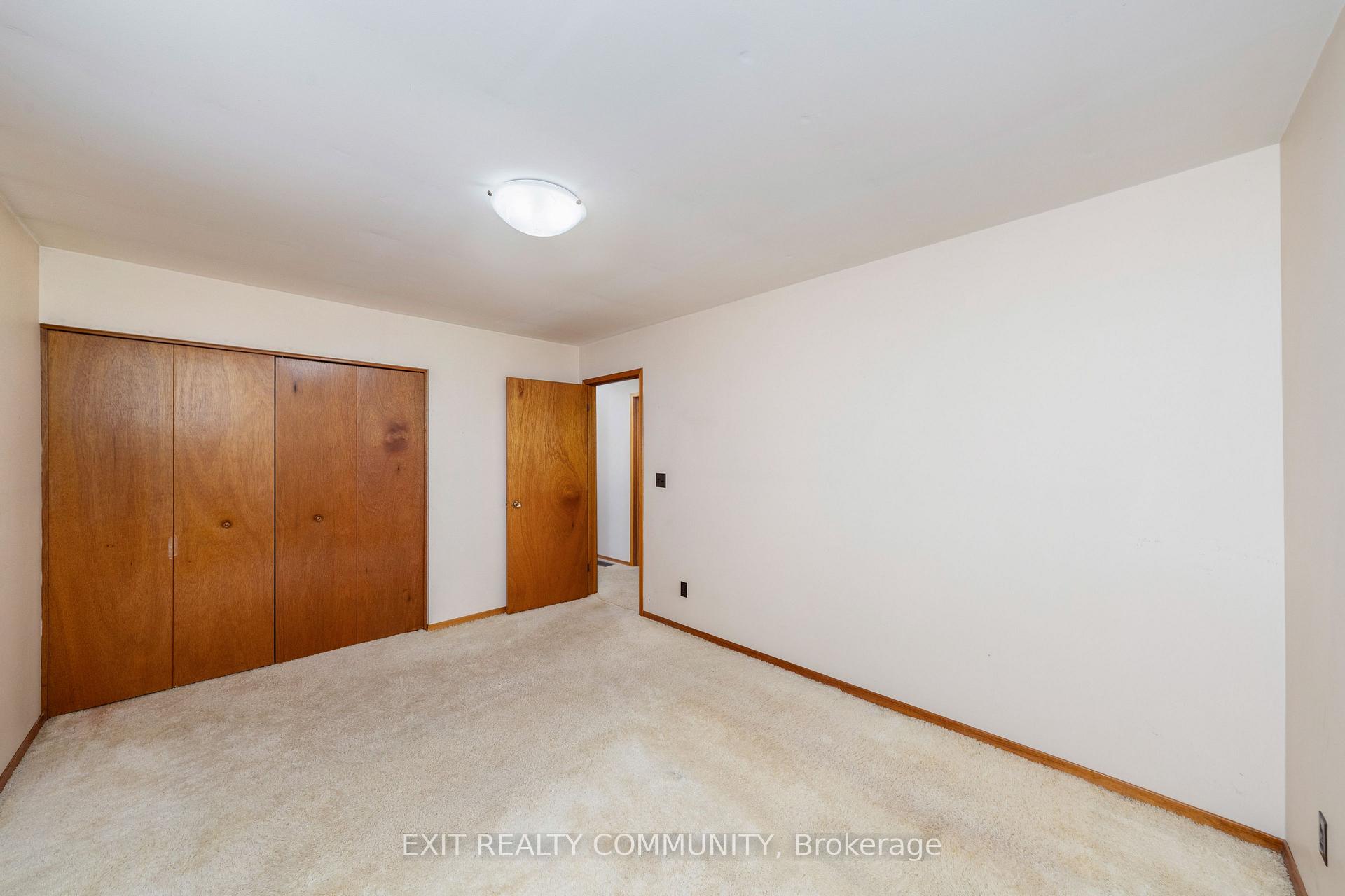 Photo 29 of 30035 Hale School Road, Chatham-Kent, Croton — HOMEH