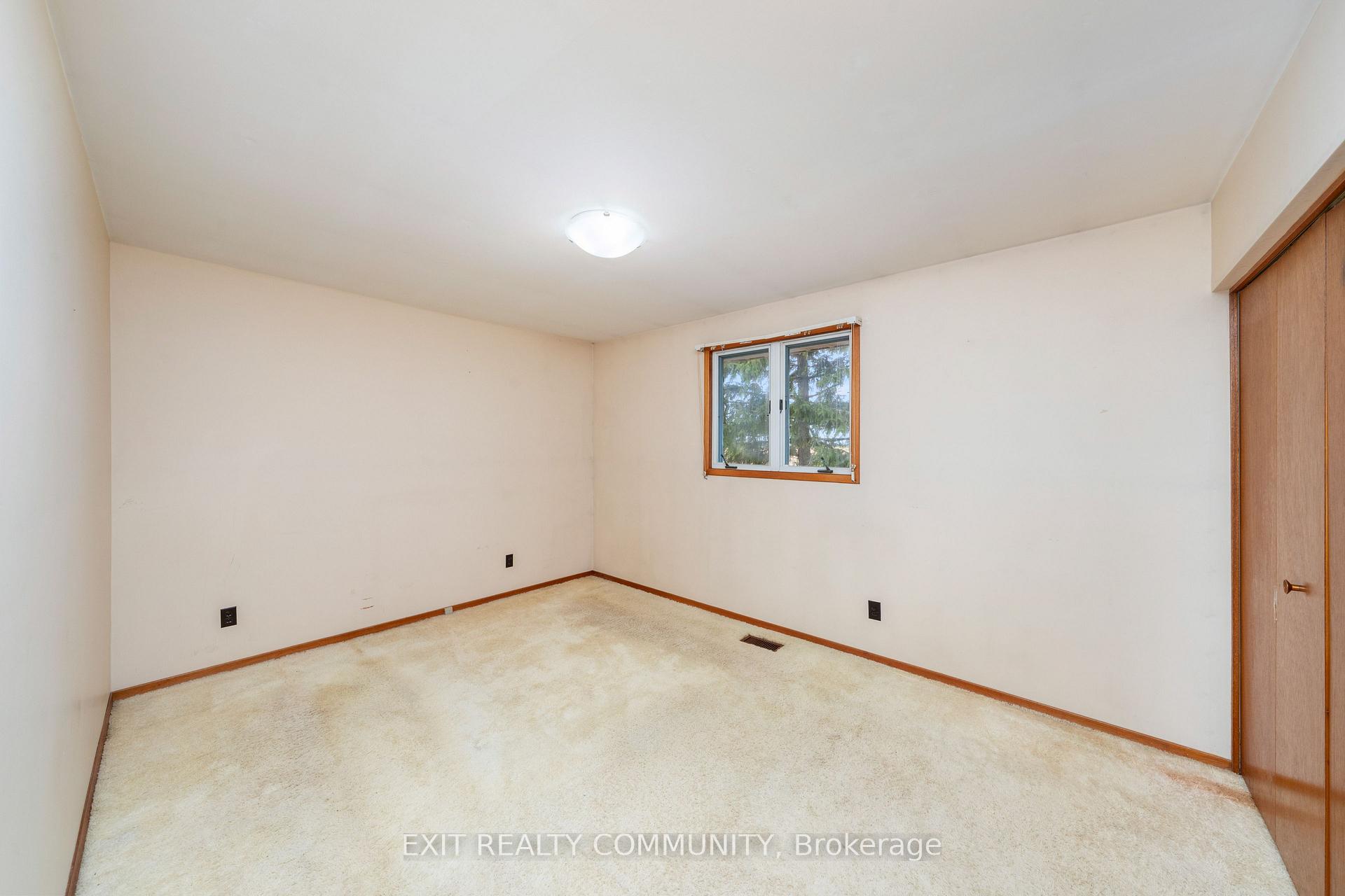 Photo 30 of 30035 Hale School Road, Chatham-Kent, Croton — HOMEH