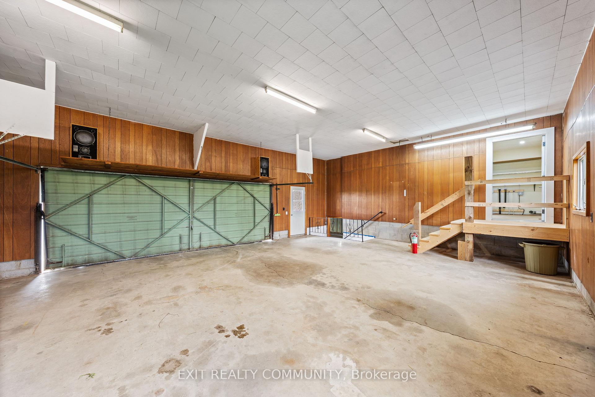 Photo 39 of 30035 Hale School Road, Chatham-Kent, Croton — HOMEH