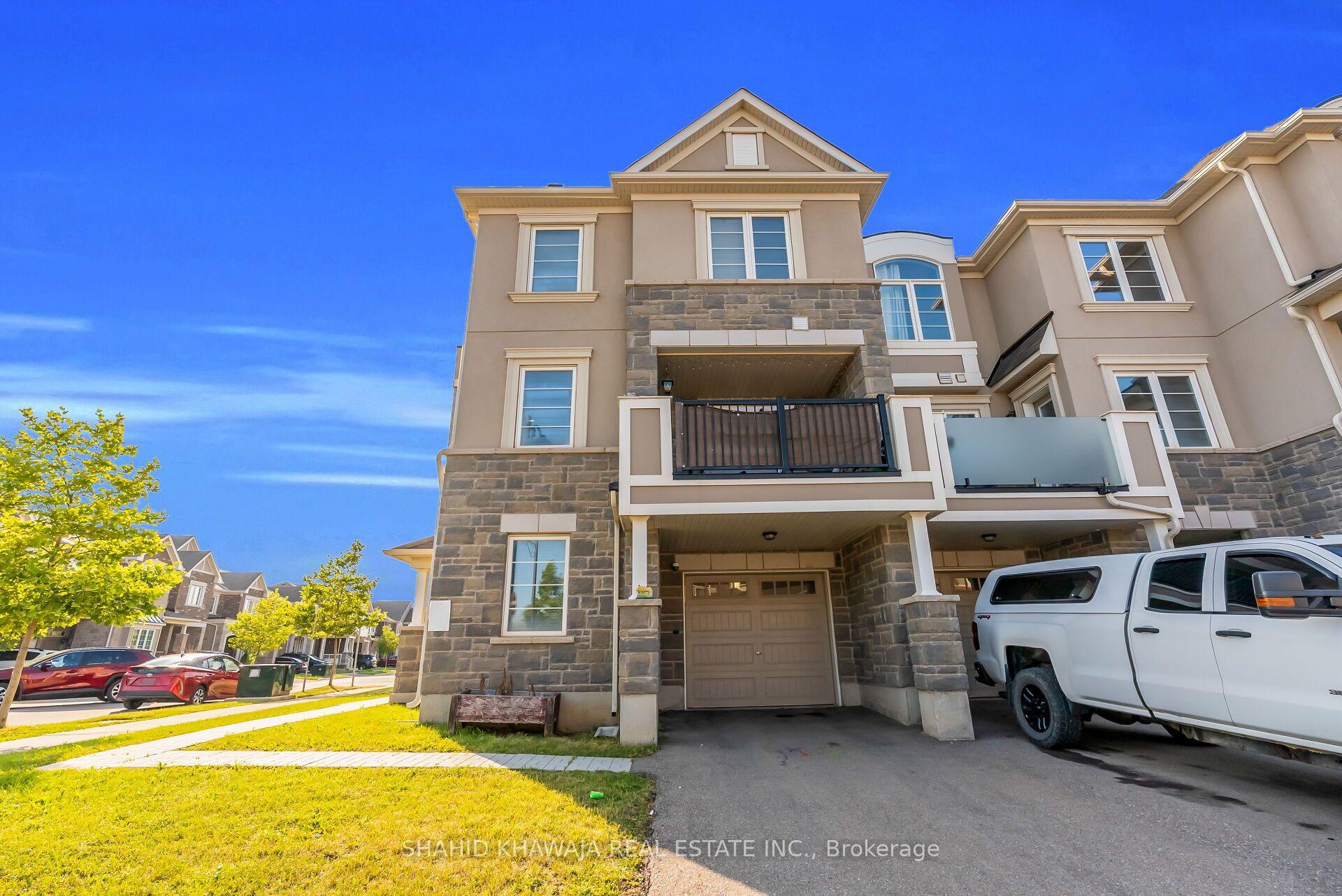 Photo 3 of 875 Sumac Crescent, Milton, Cobban — HOMEH