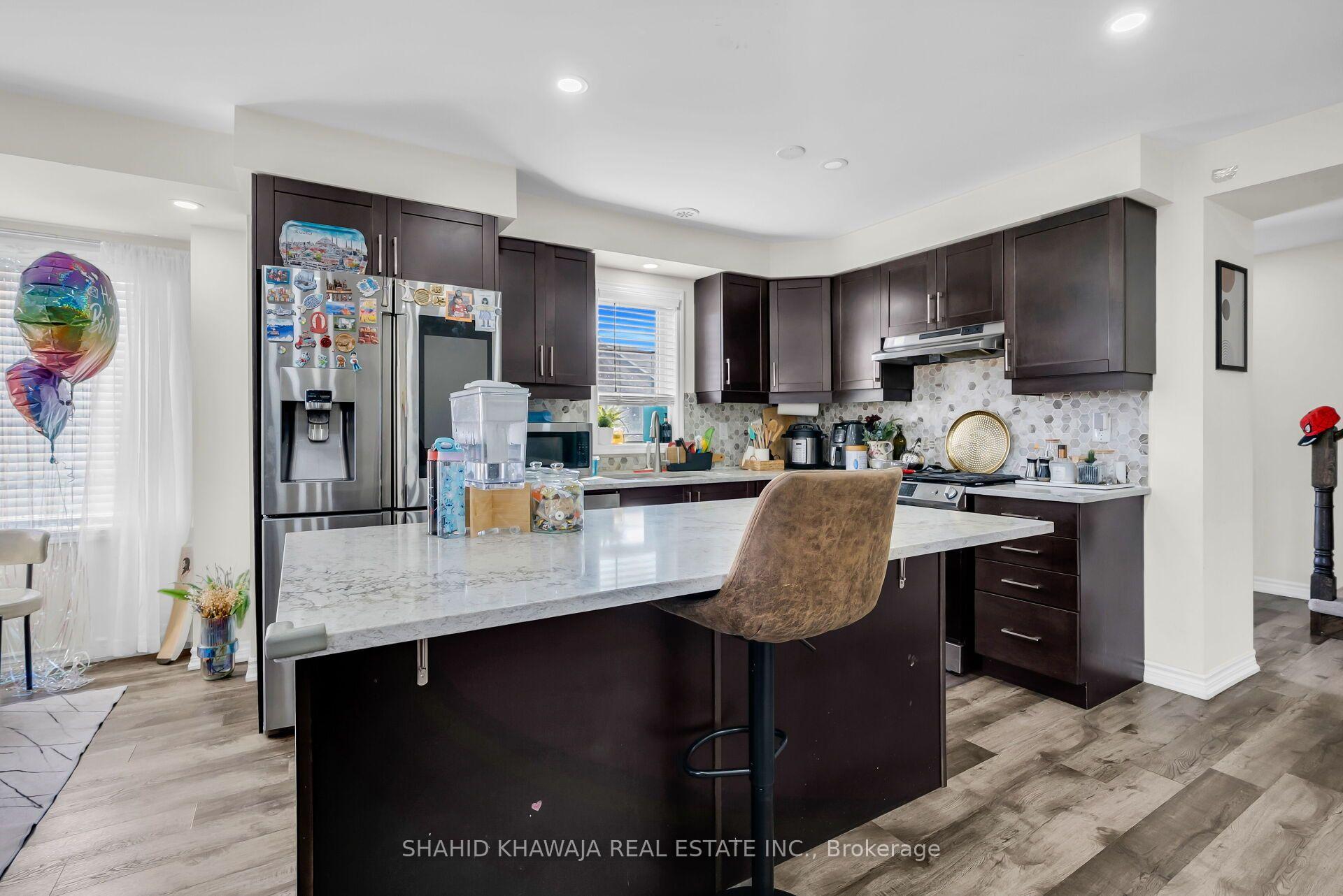 Photo 10 of 875 Sumac Crescent, Milton, Cobban — HOMEH