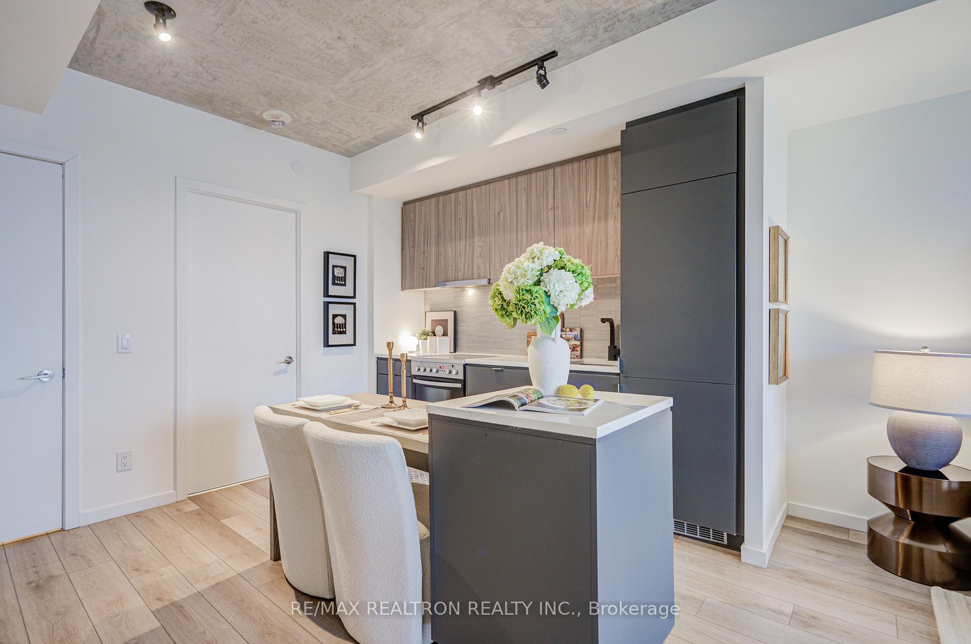 Photo 10 of Unit 518, 7 Smith Crescent, Etobicoke, Stonegate-Queensway — HOMEH