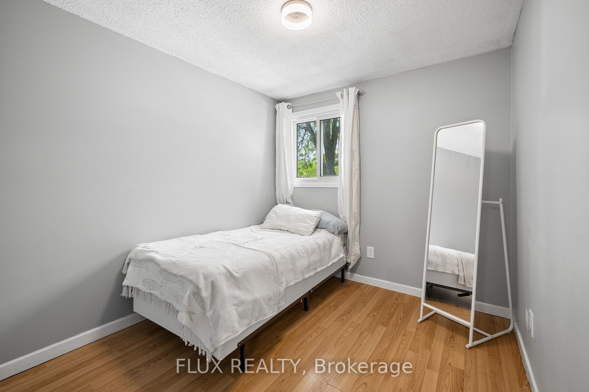 Photo 16 of Unit 13, 165 Green Valley Drive, Kitchener, Pioneer Park — HOMEH