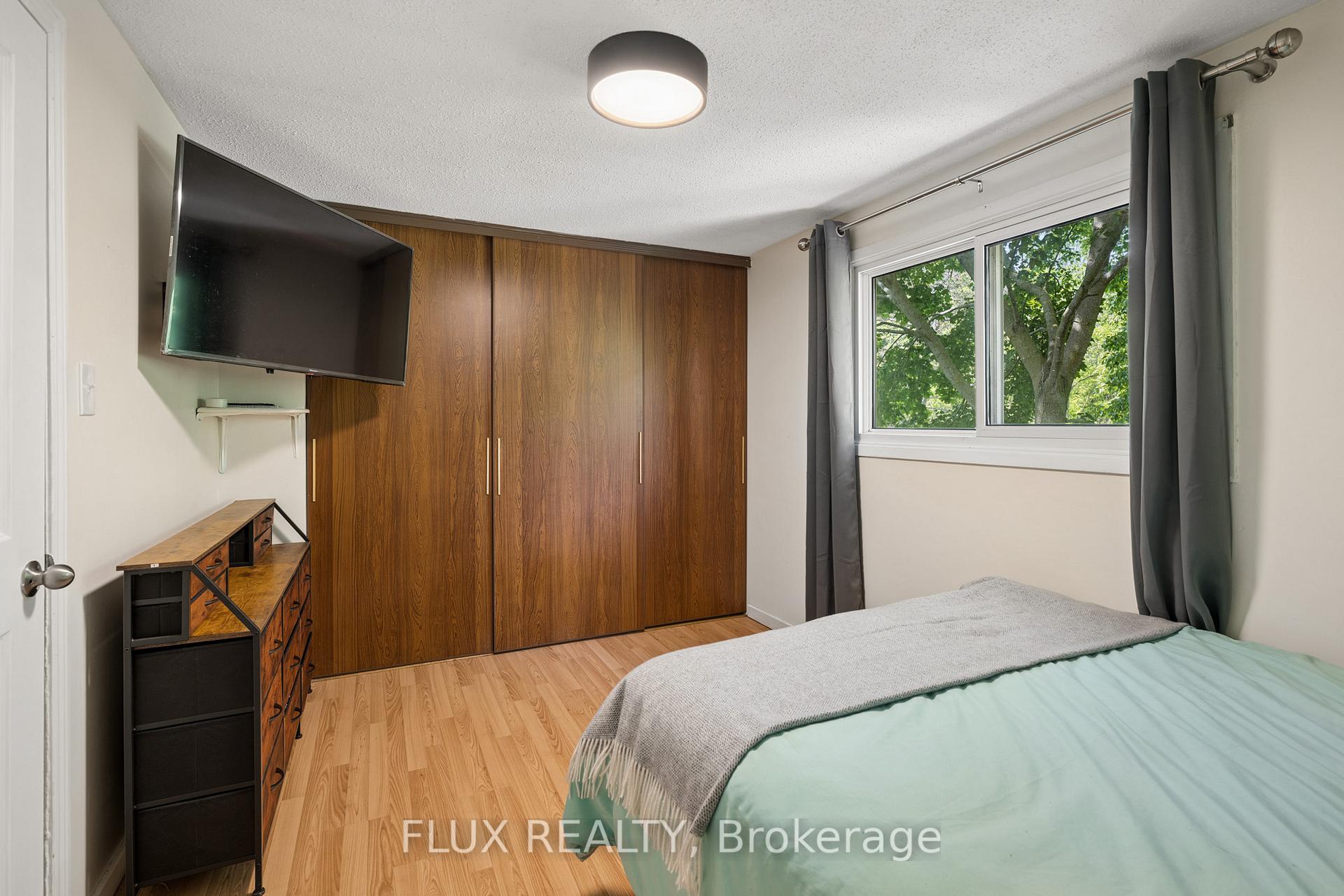 Photo 22 of Unit 13, 165 Green Valley Drive, Kitchener, Pioneer Park — HOMEH