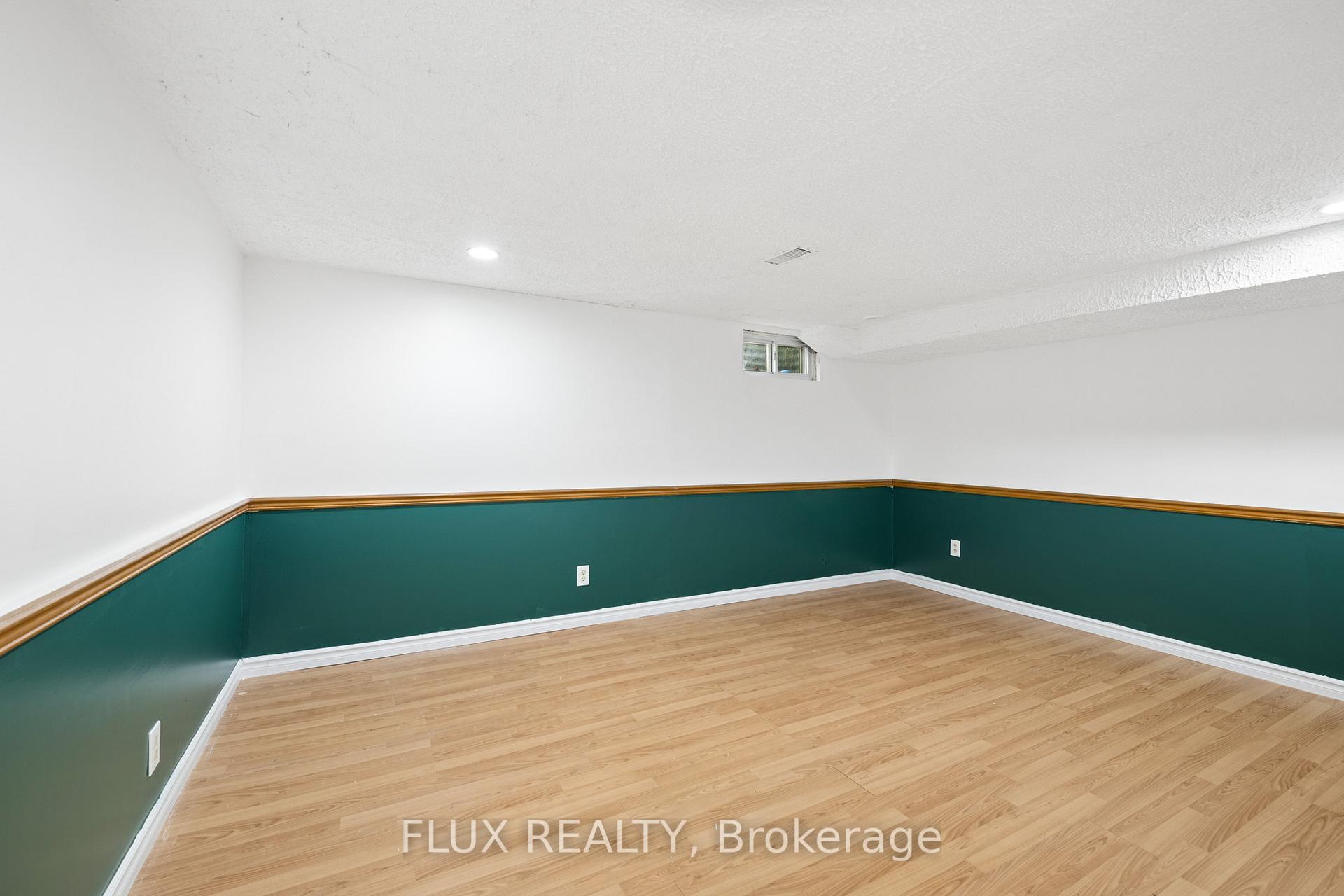 Photo 23 of Unit 13, 165 Green Valley Drive, Kitchener, Pioneer Park — HOMEH