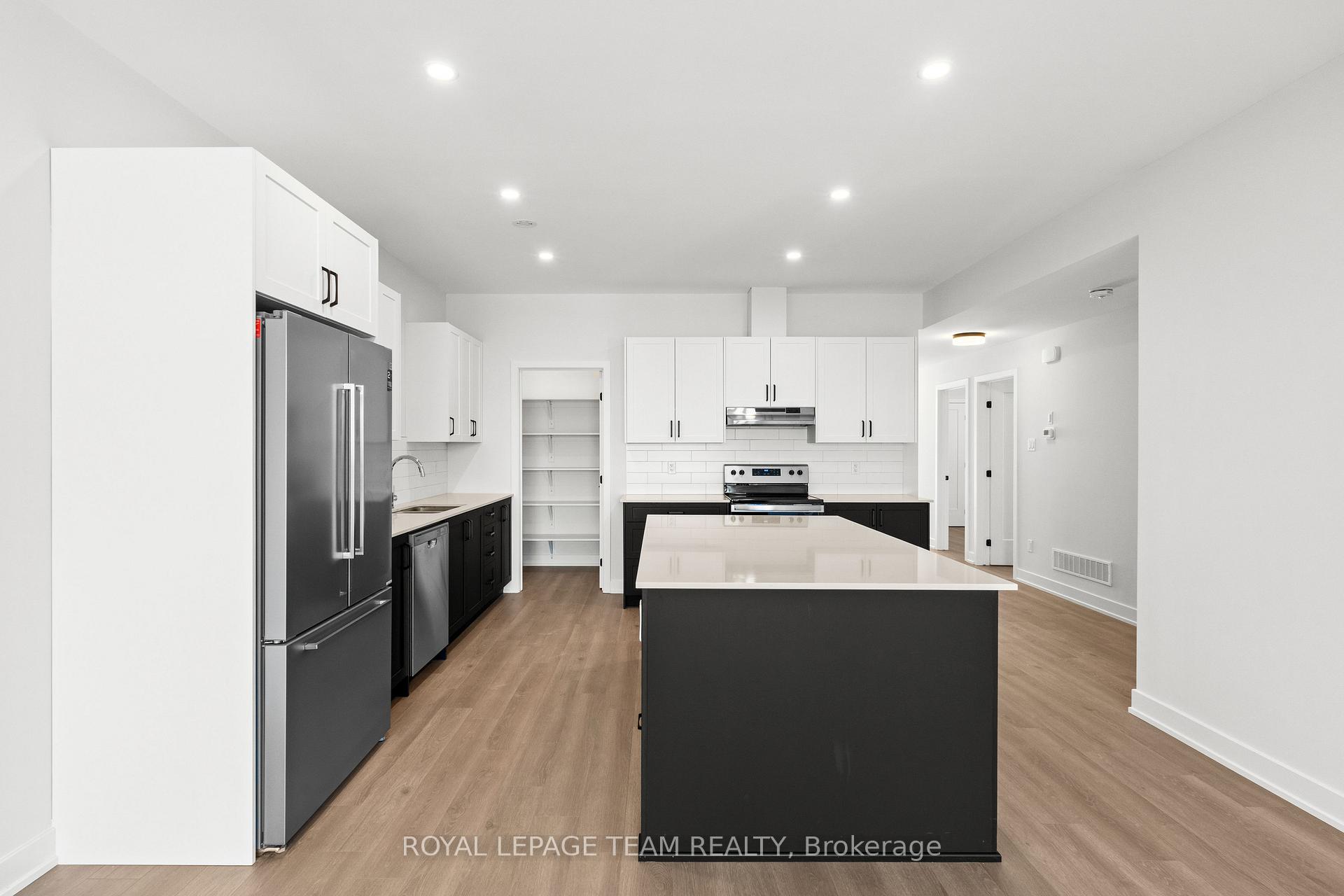 Photo 12 of Unit 2, 1120 Moore Street, Brockville, Brockville — HOMEH