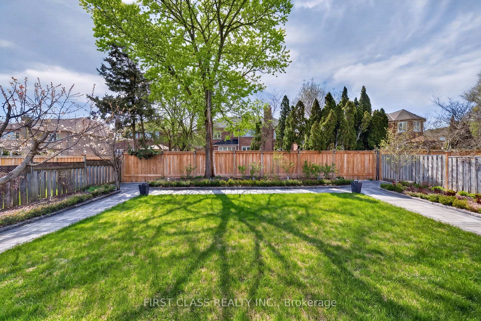 Photo 48 of 67 Hillhurst Drive, Richmond Hill, Bayview Hill — HOMEH