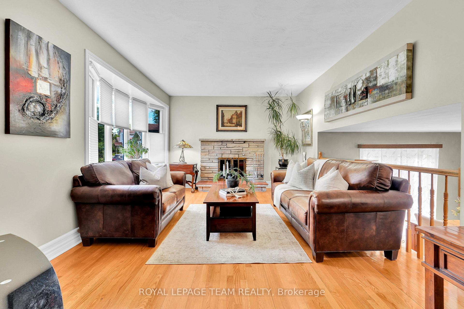 Photo 8 of 2250 Urbandale Drive, Ottawa, Elmvale Acres/Urbandale — HOMEH