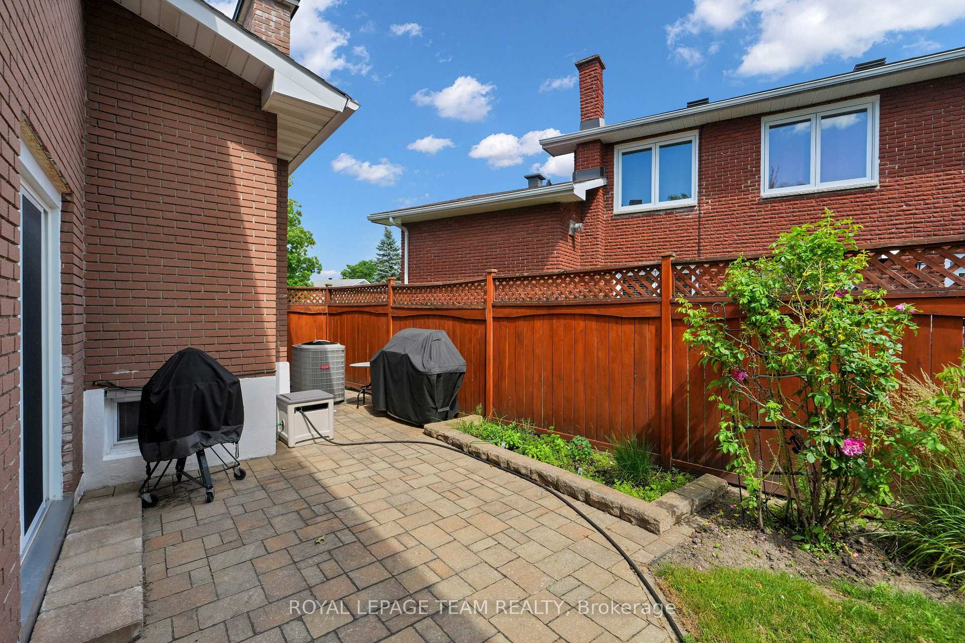 Photo 37 of 2250 Urbandale Drive, Ottawa, Elmvale Acres/Urbandale — HOMEH