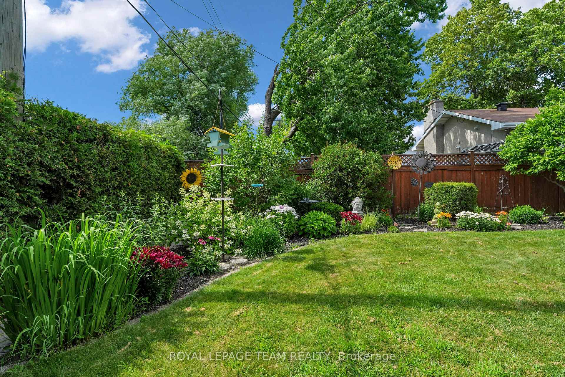 Photo 45 of 2250 Urbandale Drive, Ottawa, Elmvale Acres/Urbandale — HOMEH