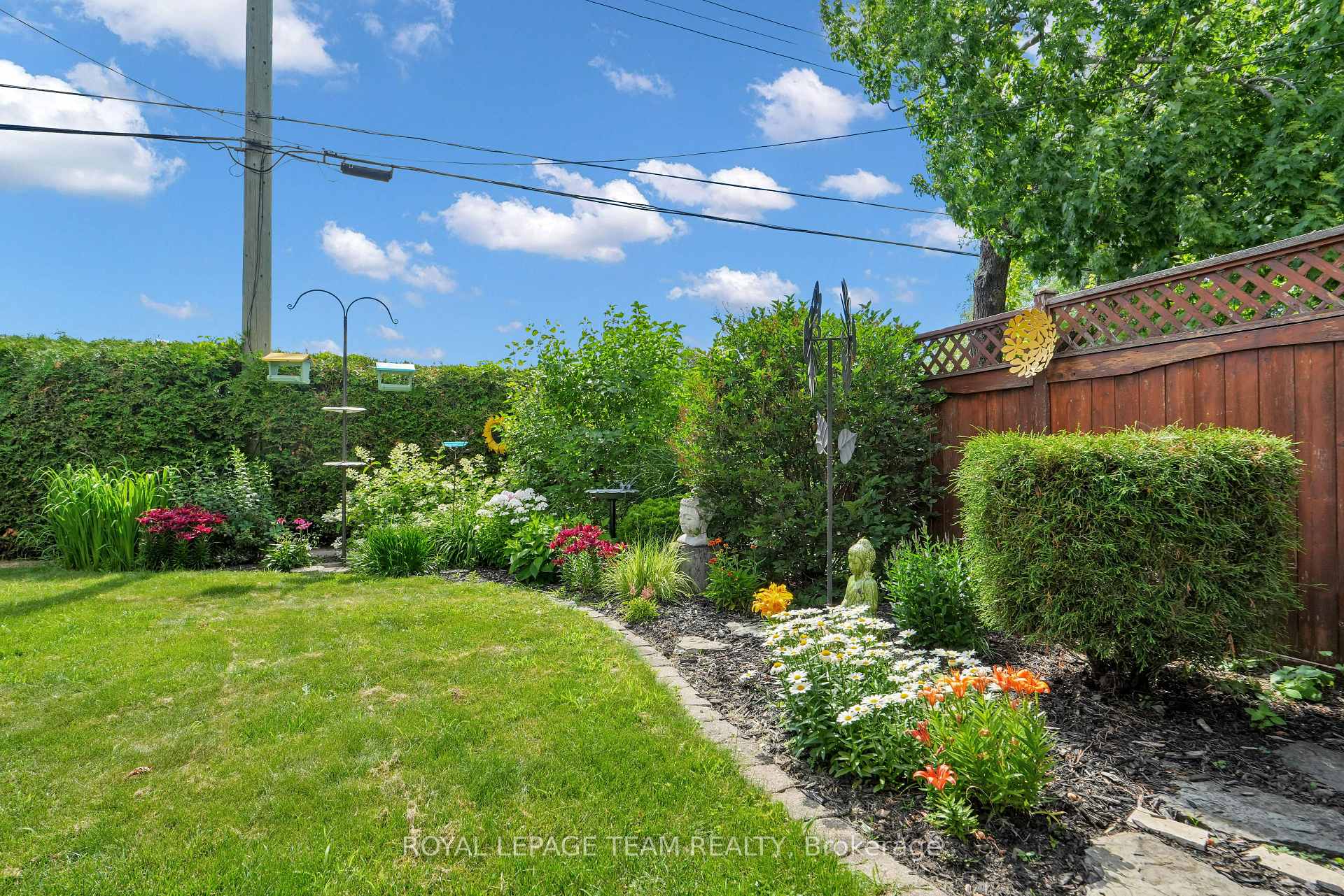 Photo 46 of 2250 Urbandale Drive, Ottawa, Elmvale Acres/Urbandale — HOMEH