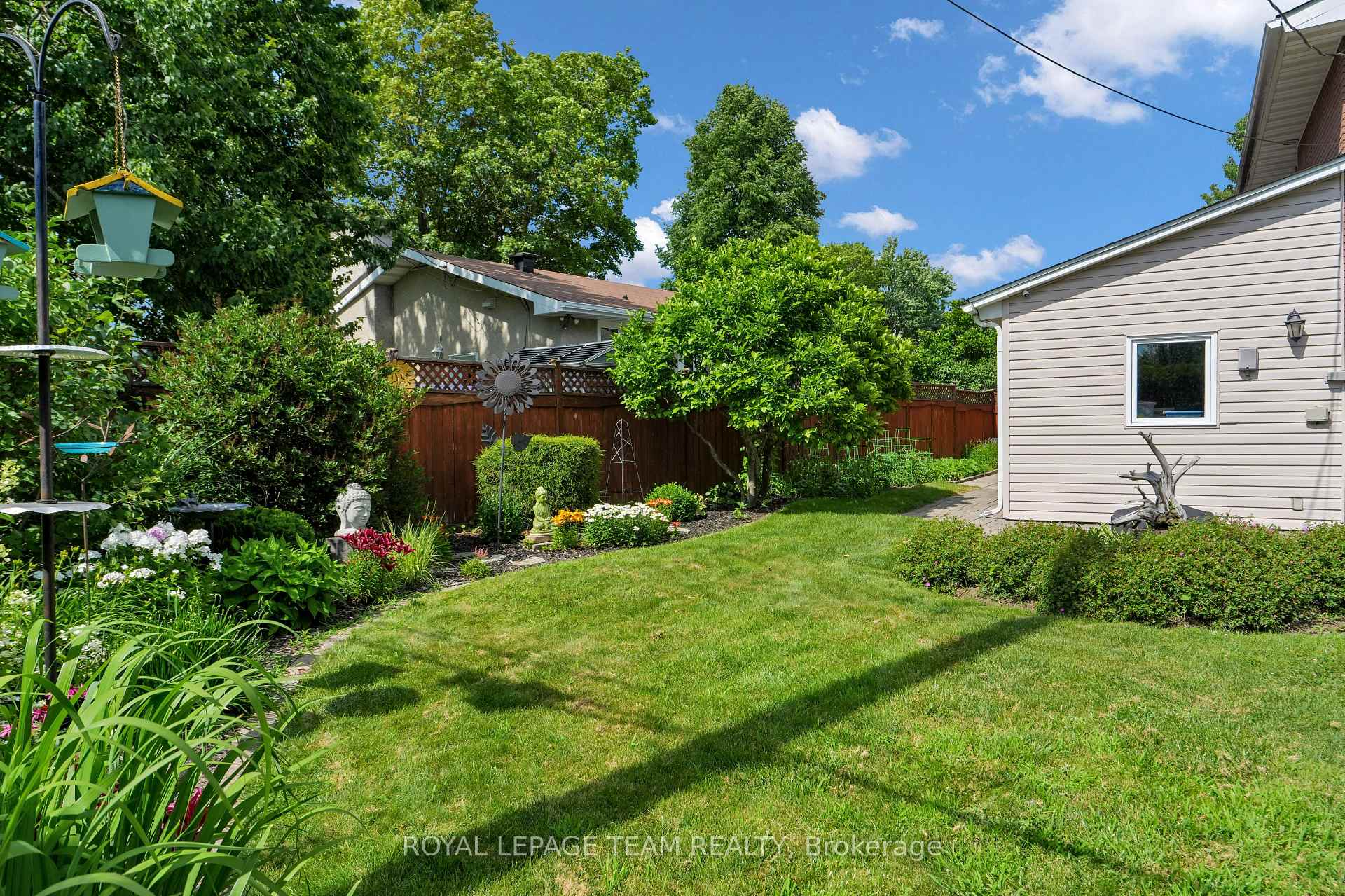 Photo 50 of 2250 Urbandale Drive, Ottawa, Elmvale Acres/Urbandale — HOMEH