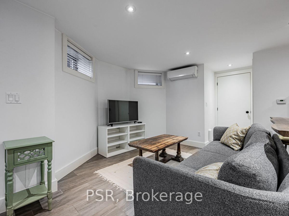 Photo 5 of Unit #Basement, 71 Crawford Street, Toronto, Trinity-Bellwoods — HOMEH