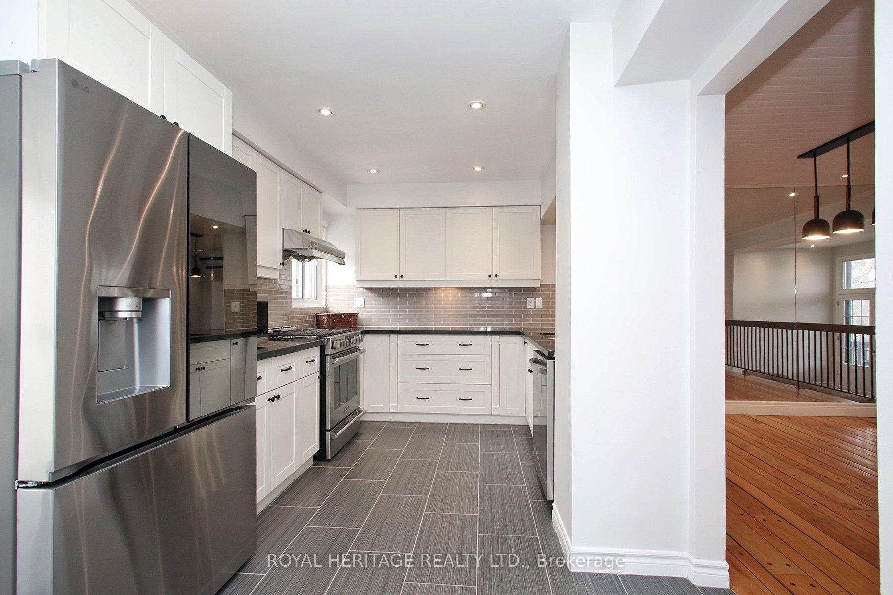 Photo 5 of Unit 6, 24 Reid Drive, Mississauga, Streetsville — HOMEH