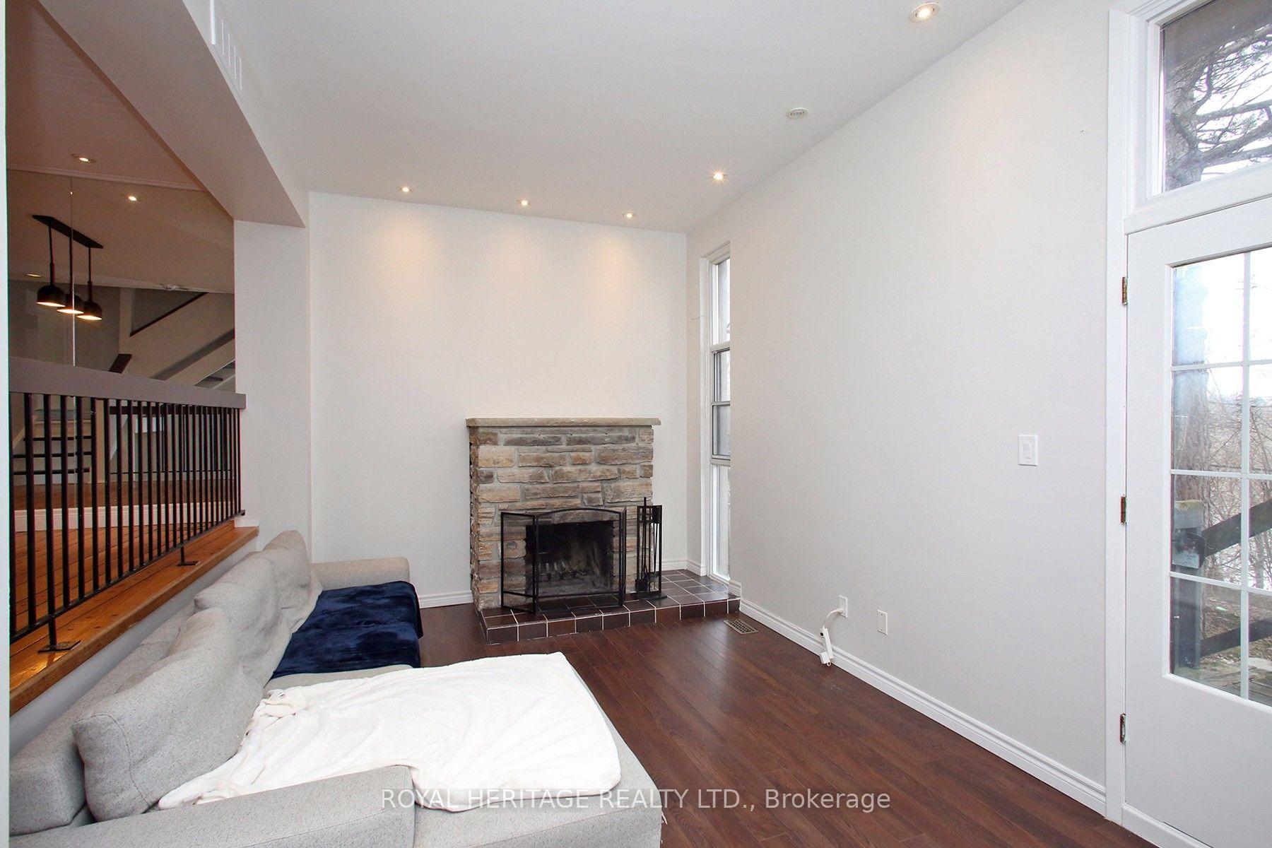 Photo 13 of Unit 6, 24 Reid Drive, Mississauga, Streetsville — HOMEH