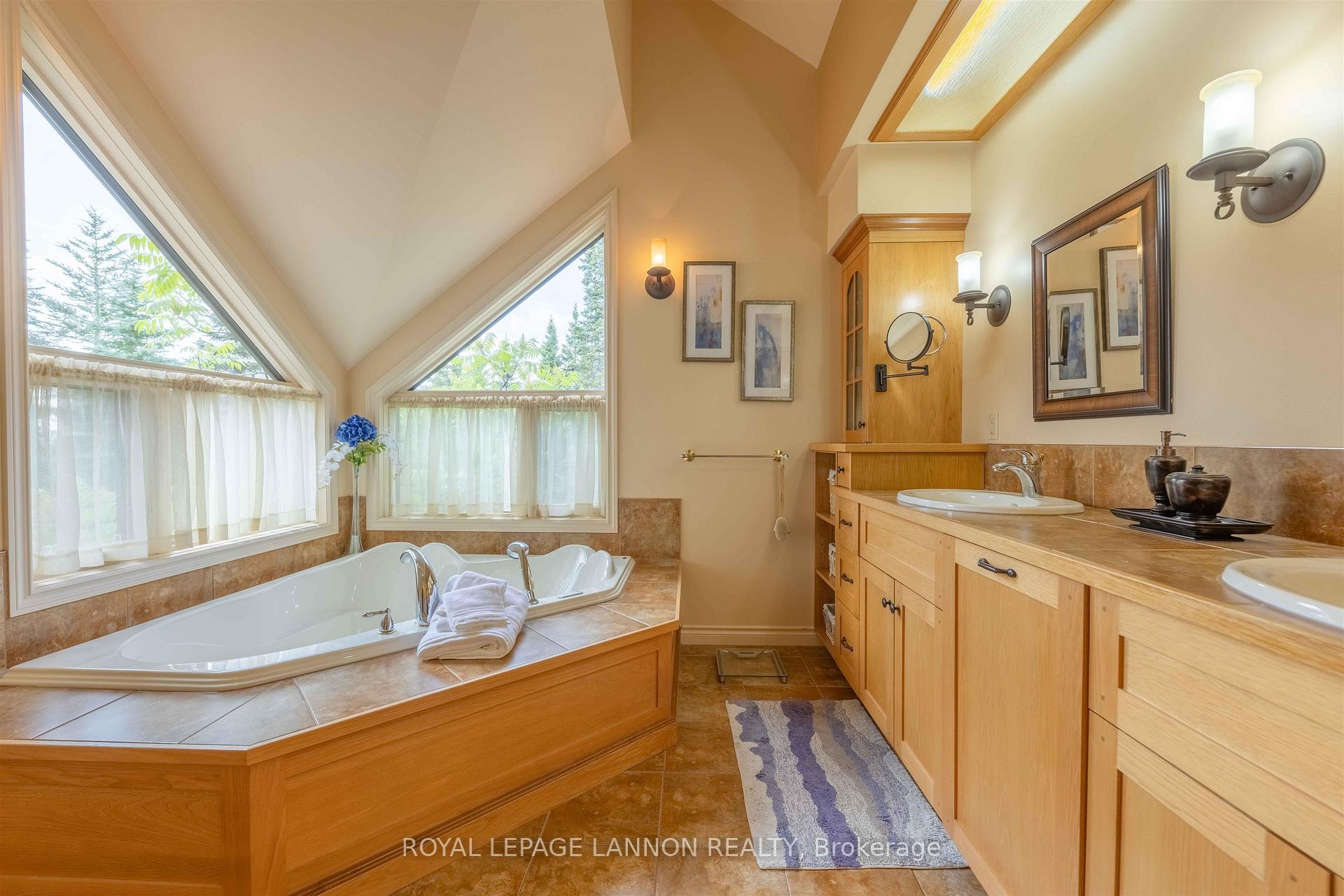 Photo 49 of 135 Mickelson Drive E, Shuniah — HOMEH