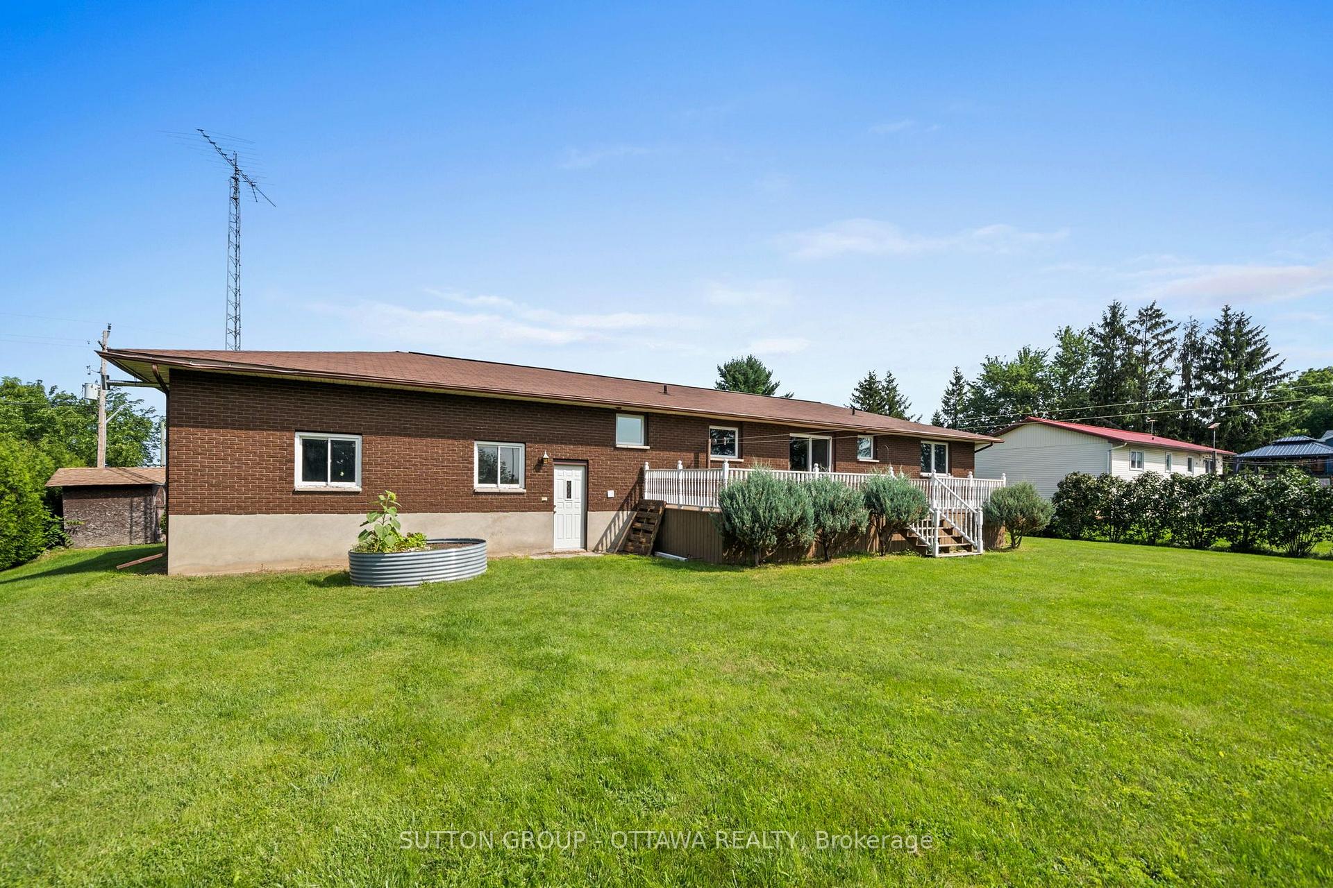 Photo 35 of 77 Main Street, North Dundas, North Dundas (Winchester) Twp — HOMEH