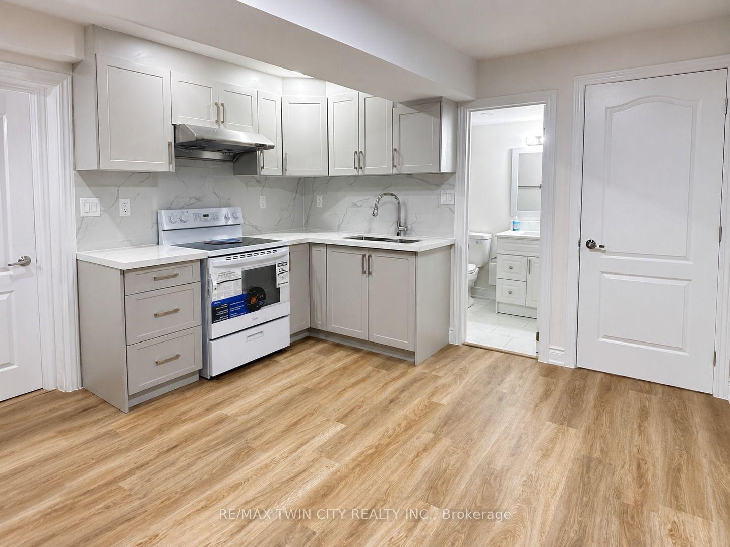 Photo 6 of Unit Basement, 423 Tealby Crescent, Waterloo, Colonial Acres — HOMEH
