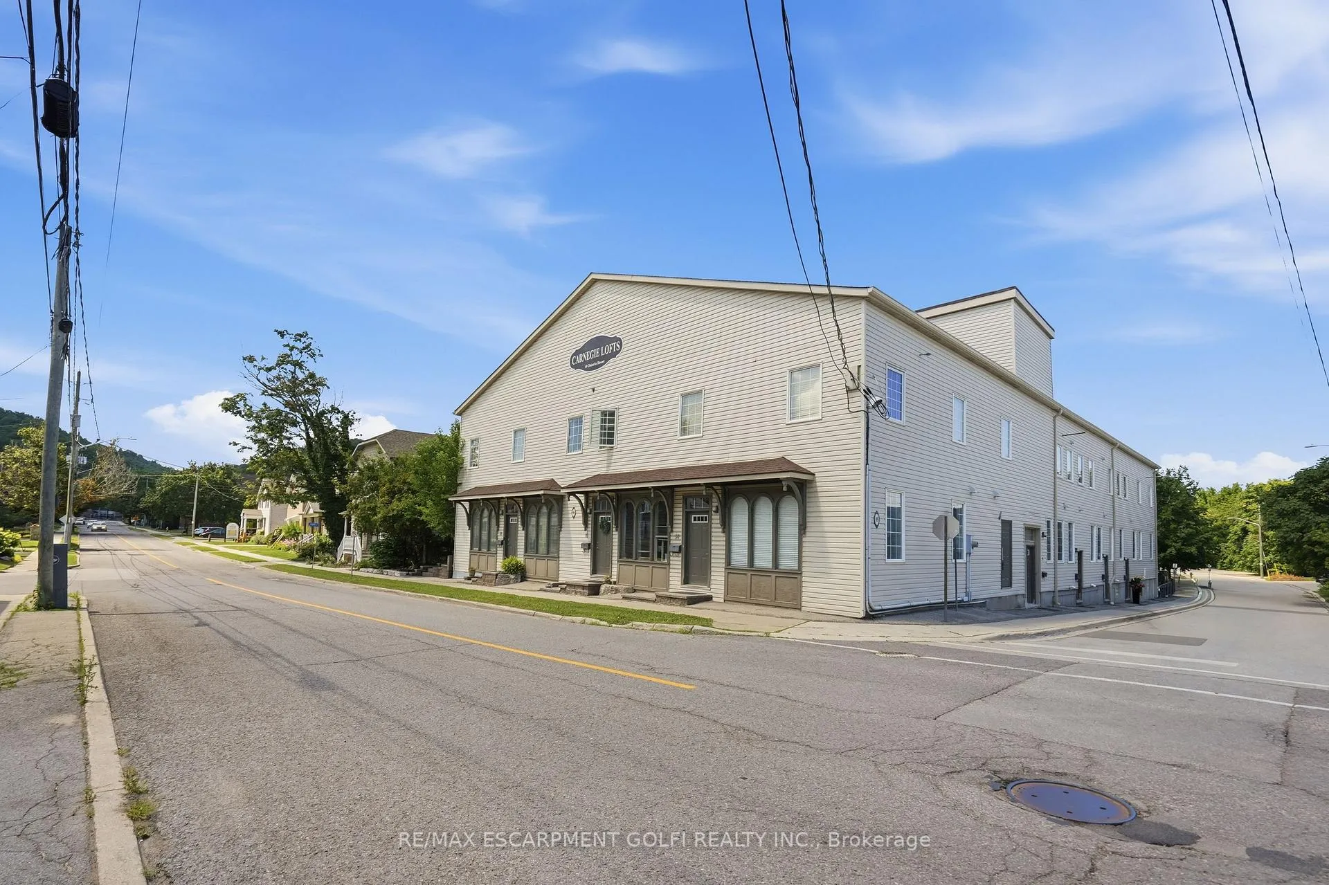 Photo 3 of Unit 7, 49 Ontario Street, Grimsby, Grimsby East — HOMEH
