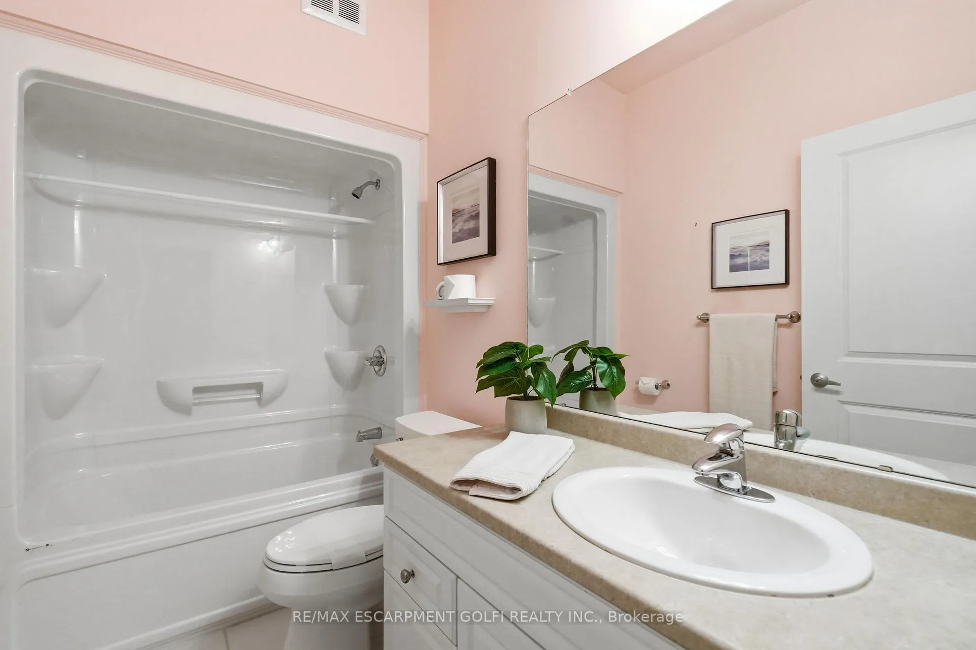 Photo 24 of Unit 7, 49 Ontario Street, Grimsby, Grimsby East — HOMEH