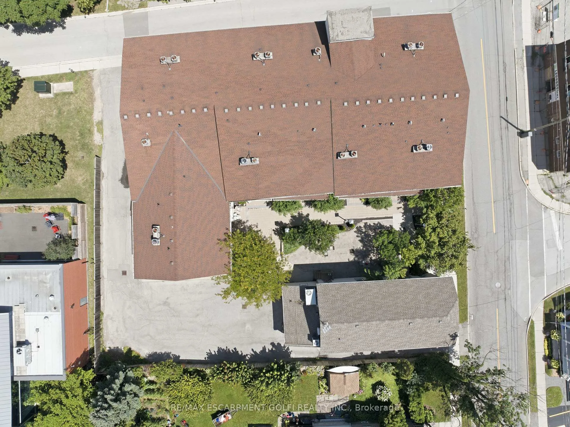 Photo 29 of Unit 7, 49 Ontario Street, Grimsby, Grimsby East — HOMEH