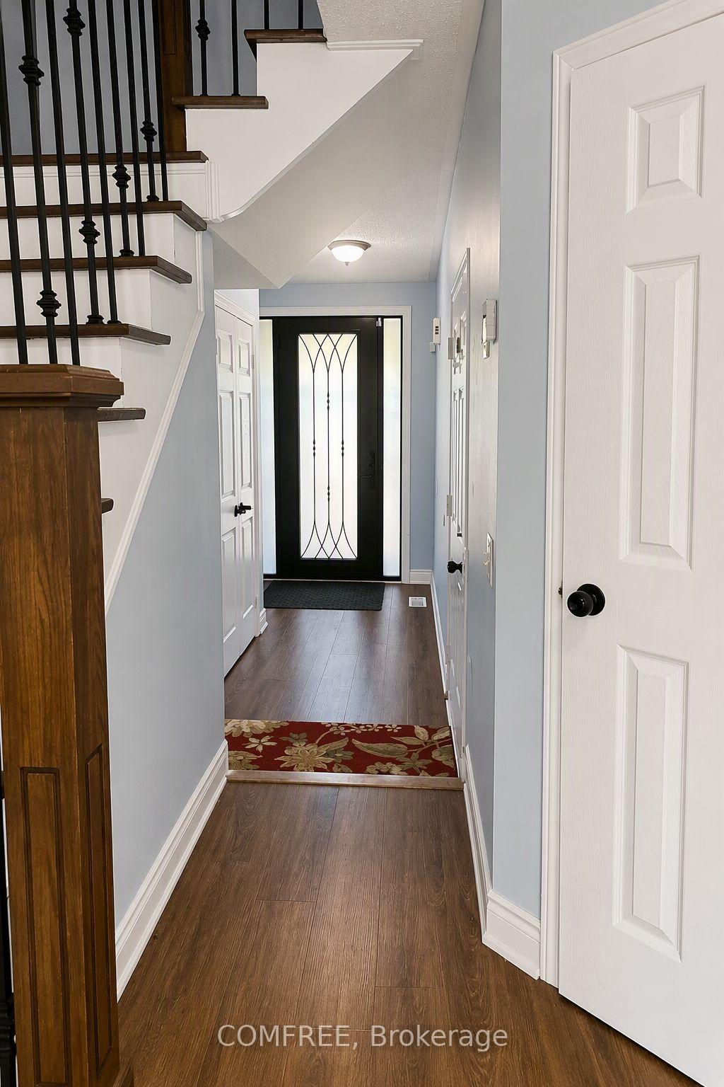 Photo 3 of 15D View Green Crescent, Etobicoke, West Humber-Clairville — HOMEH