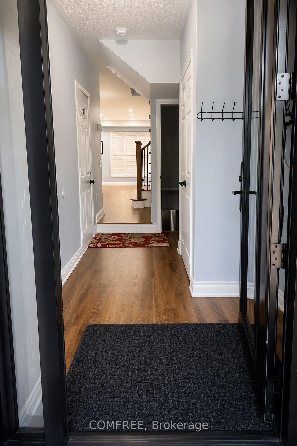 Photo 5 of 15D View Green Crescent, Etobicoke, West Humber-Clairville — HOMEH
