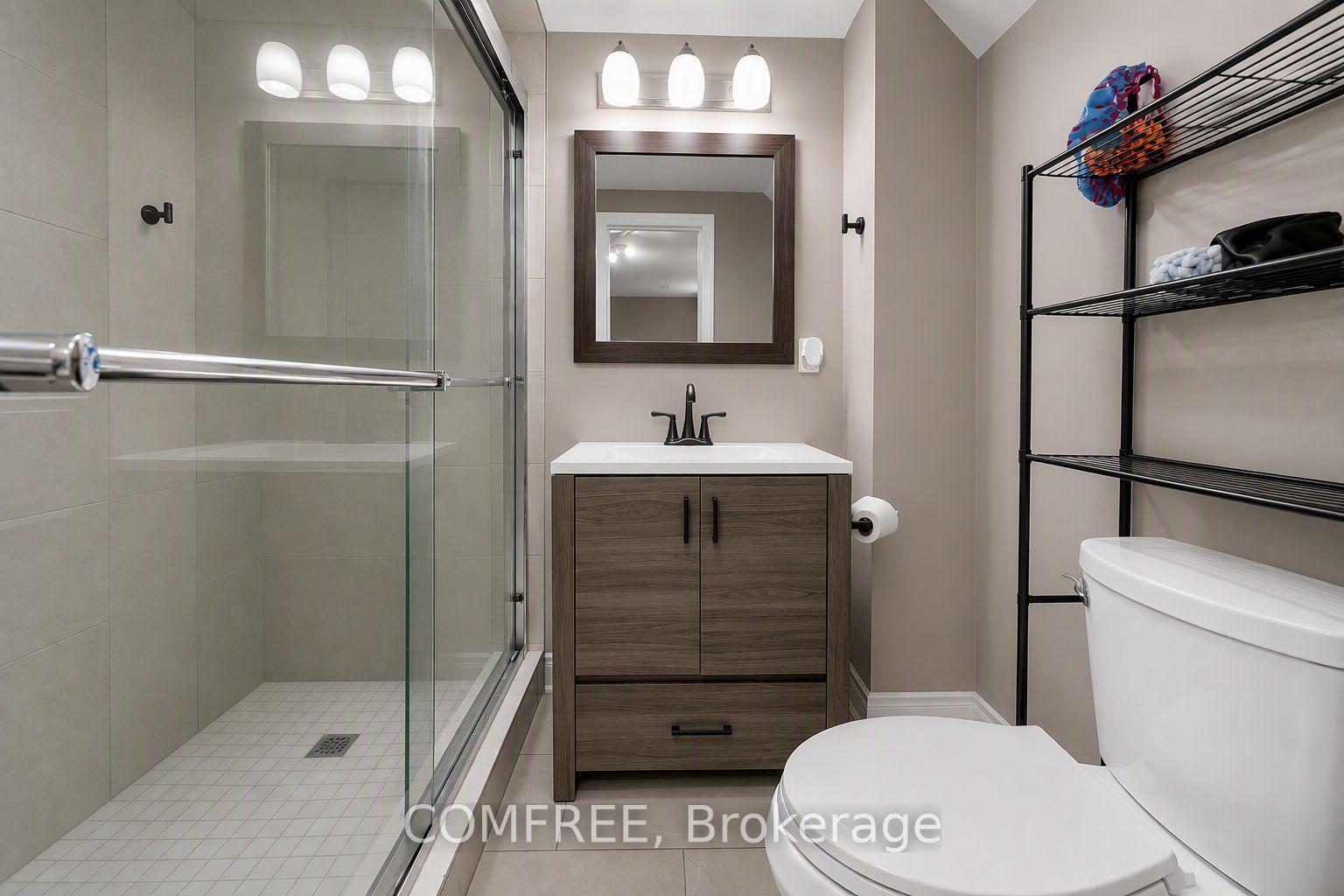 Photo 9 of 15D View Green Crescent, Etobicoke, West Humber-Clairville — HOMEH
