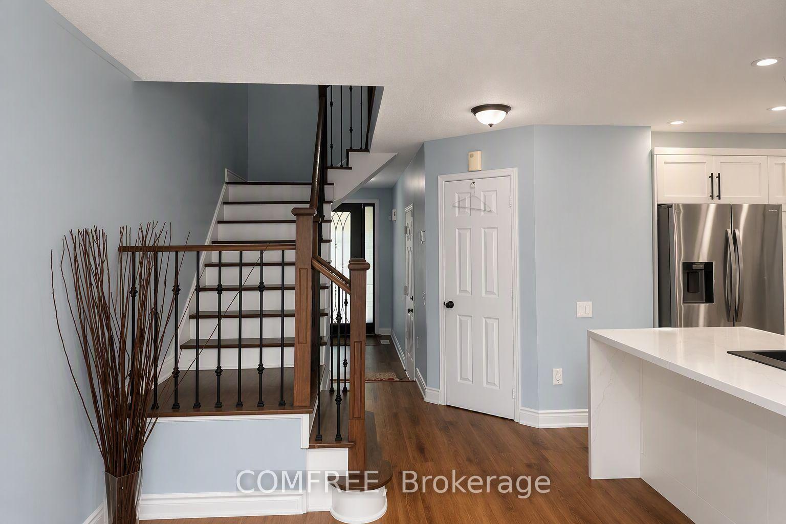 Photo 11 of 15D View Green Crescent, Etobicoke, West Humber-Clairville — HOMEH