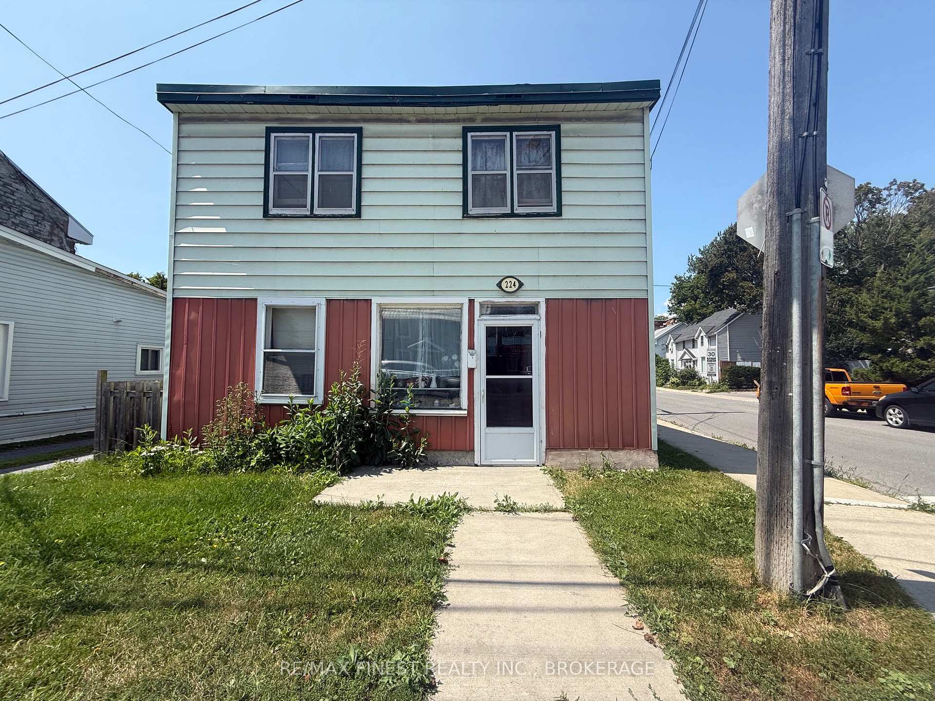 Front of 224 Montreal Street