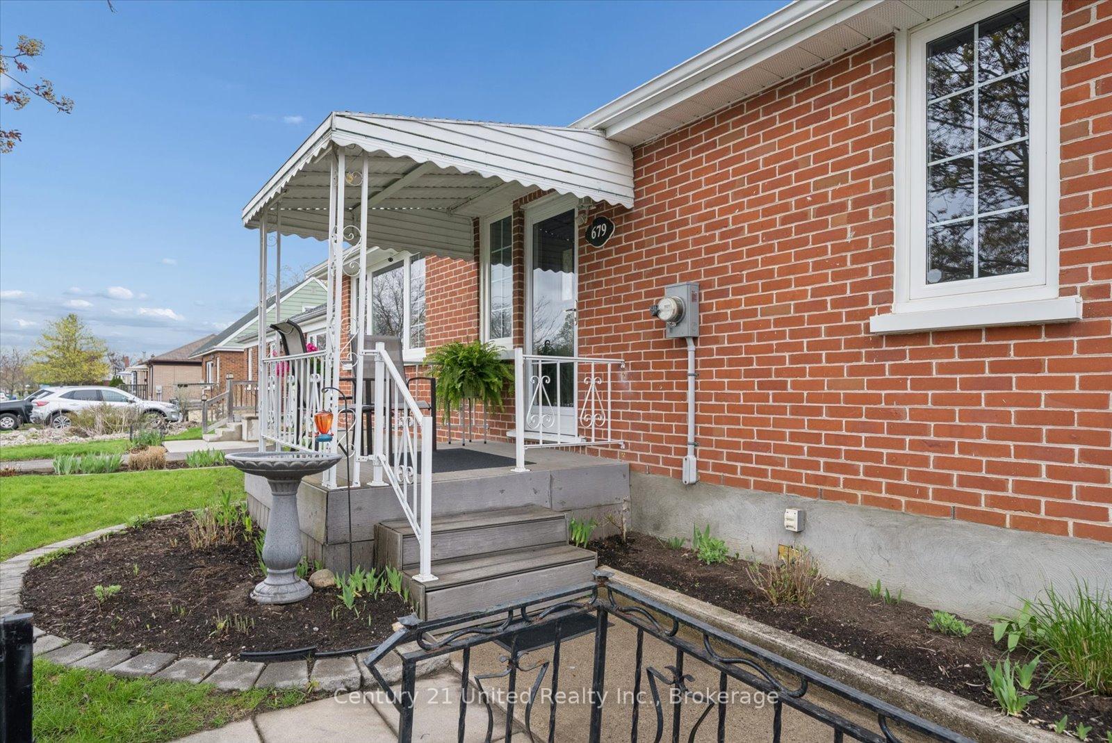Photo 7 of 679 Bellaire Street, Peterborough, Otonabee Ward 1 — HOMEH