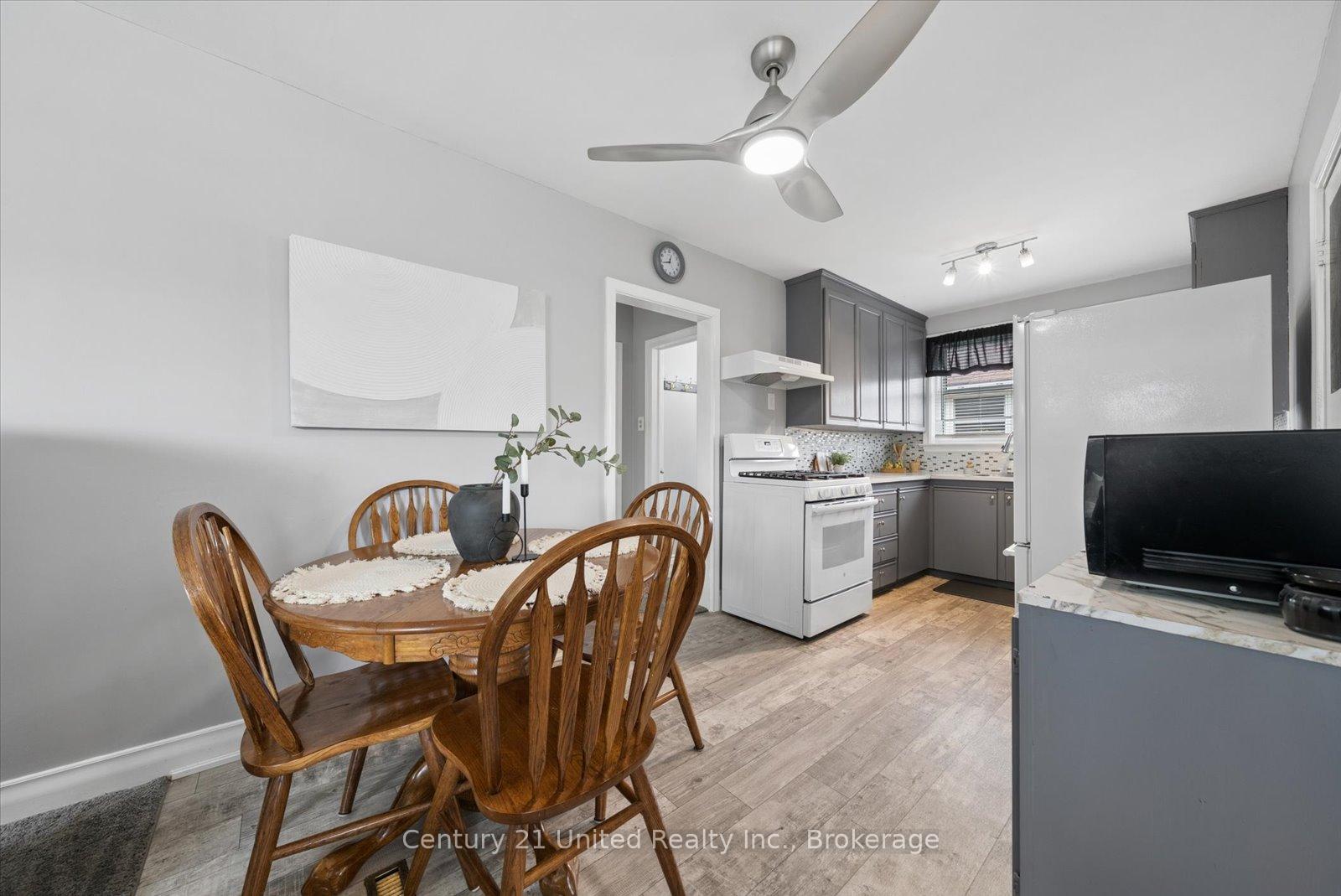 Photo 12 of 679 Bellaire Street, Peterborough, Otonabee Ward 1 — HOMEH