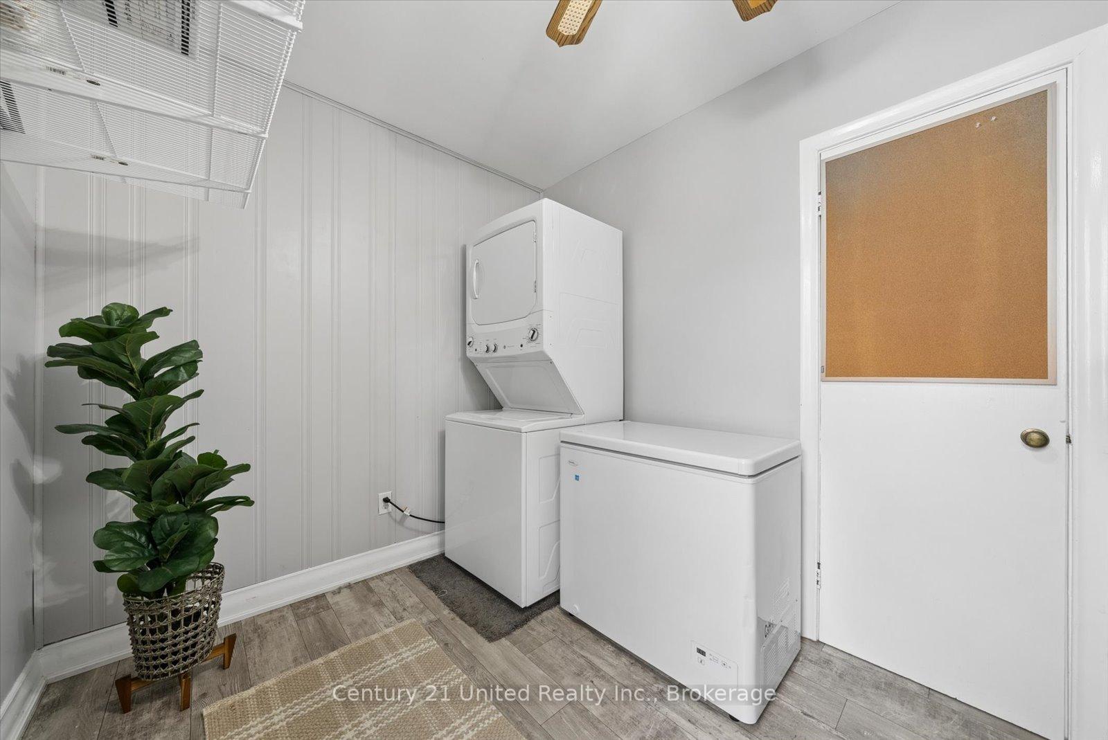 Photo 24 of 679 Bellaire Street, Peterborough, Otonabee Ward 1 — HOMEH