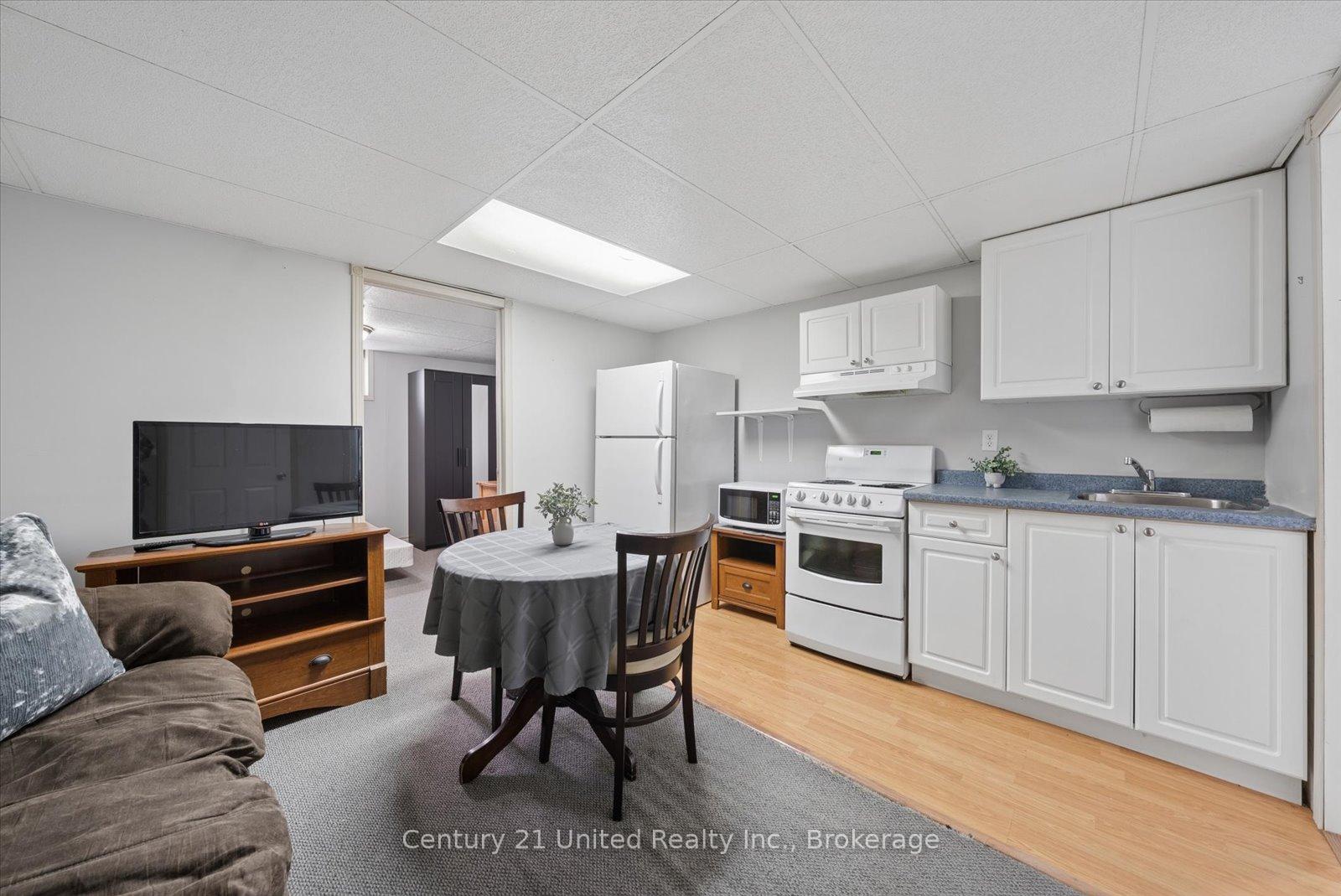Photo 27 of 679 Bellaire Street, Peterborough, Otonabee Ward 1 — HOMEH