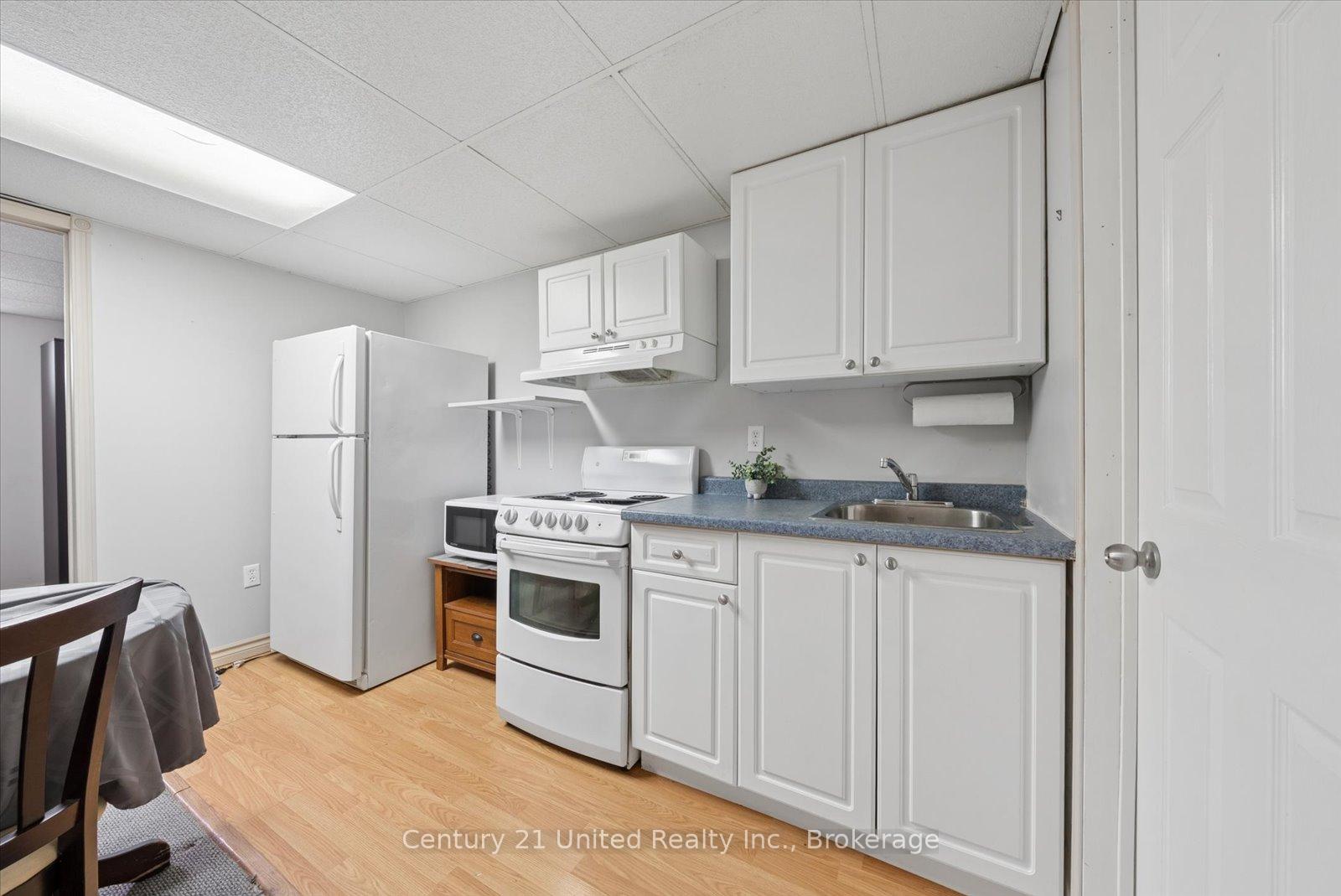 Photo 28 of 679 Bellaire Street, Peterborough, Otonabee Ward 1 — HOMEH